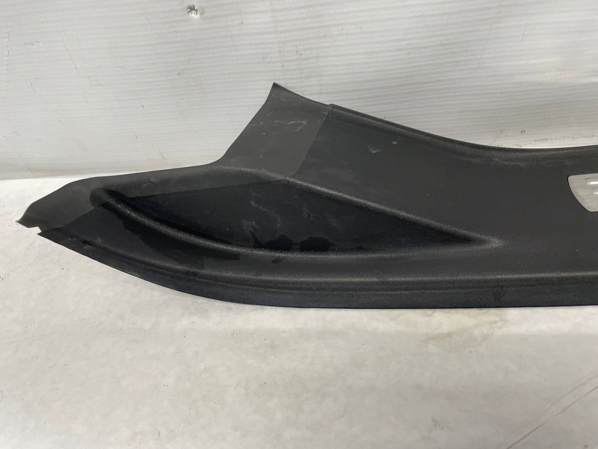 2009 Pontiac G8 GT RH Passenger Rear Door Trim Sill Scuff Kick Panel OEM - Day's Parts Yard