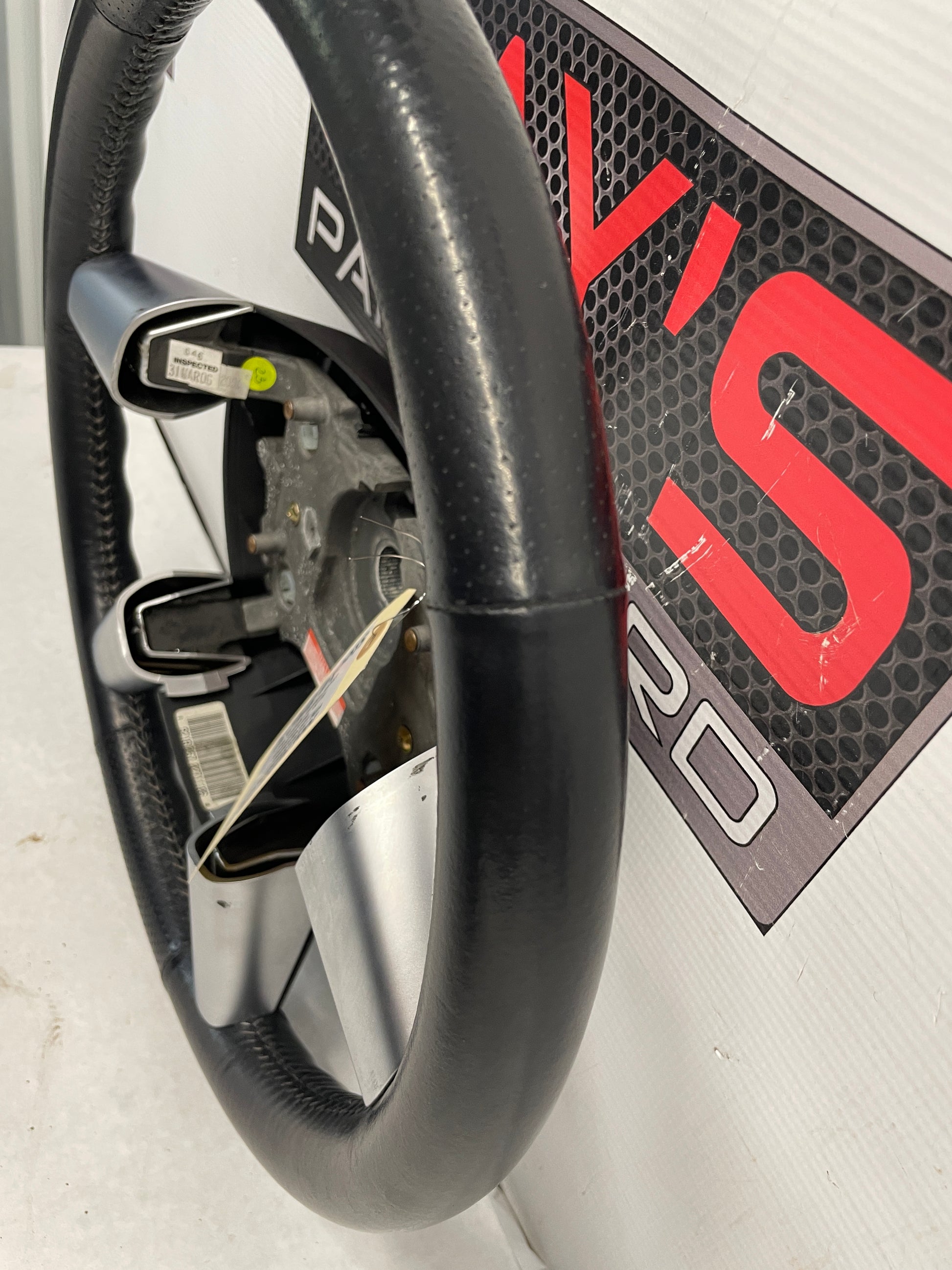 2006 Pontiac GTO Steering Wheel OEM - Day's Parts Yard