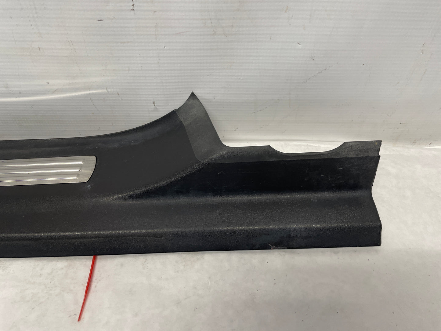 2009 Pontiac G8 GT RH Passenger Rear Door Trim Sill Scuff Kick Panel OEM - Day's Parts Yard