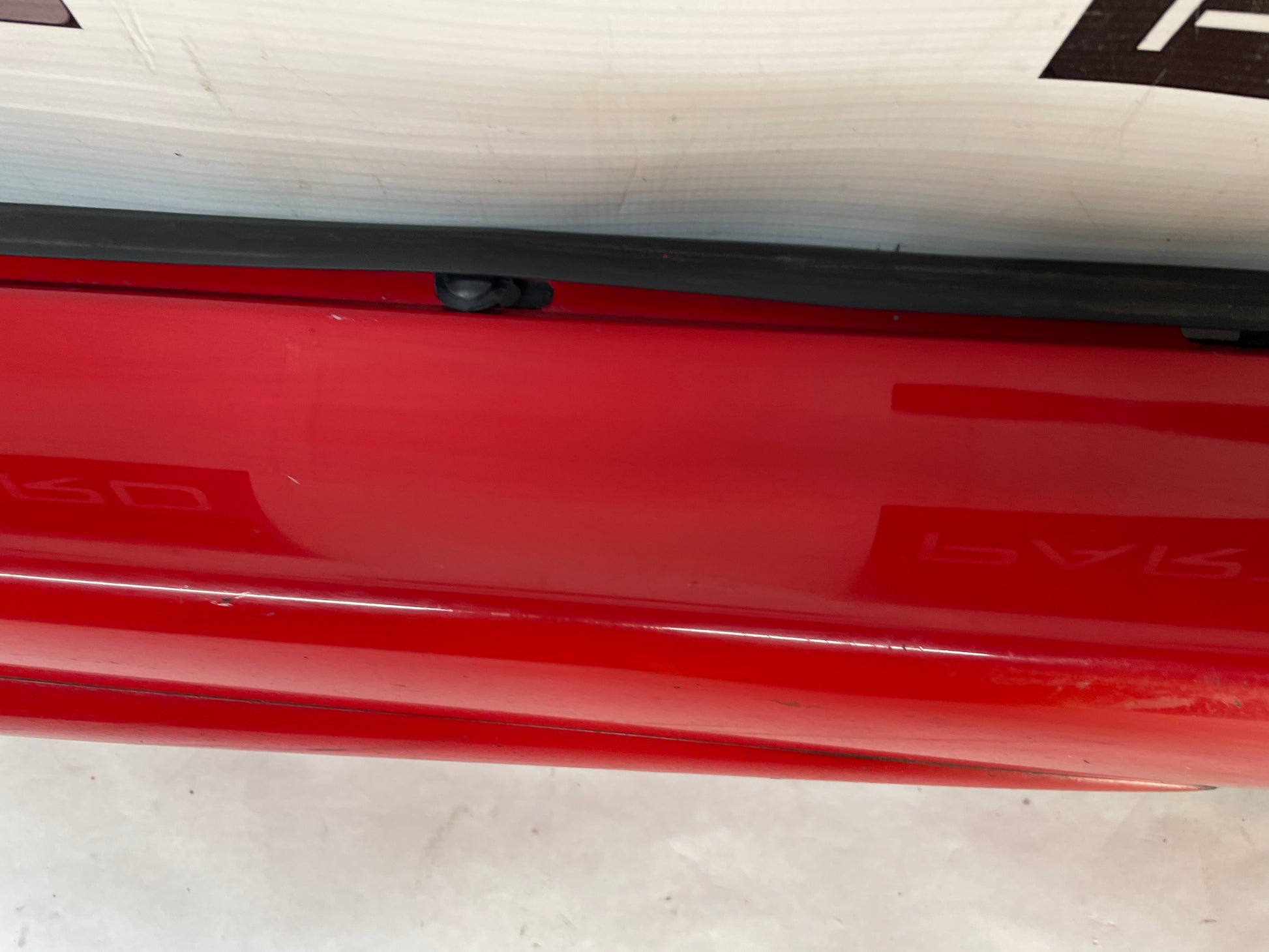 2005 Pontiac GTO RH Passenger Rocker Molding Side Skirt Panel Trim OEM - Day's Parts Yard