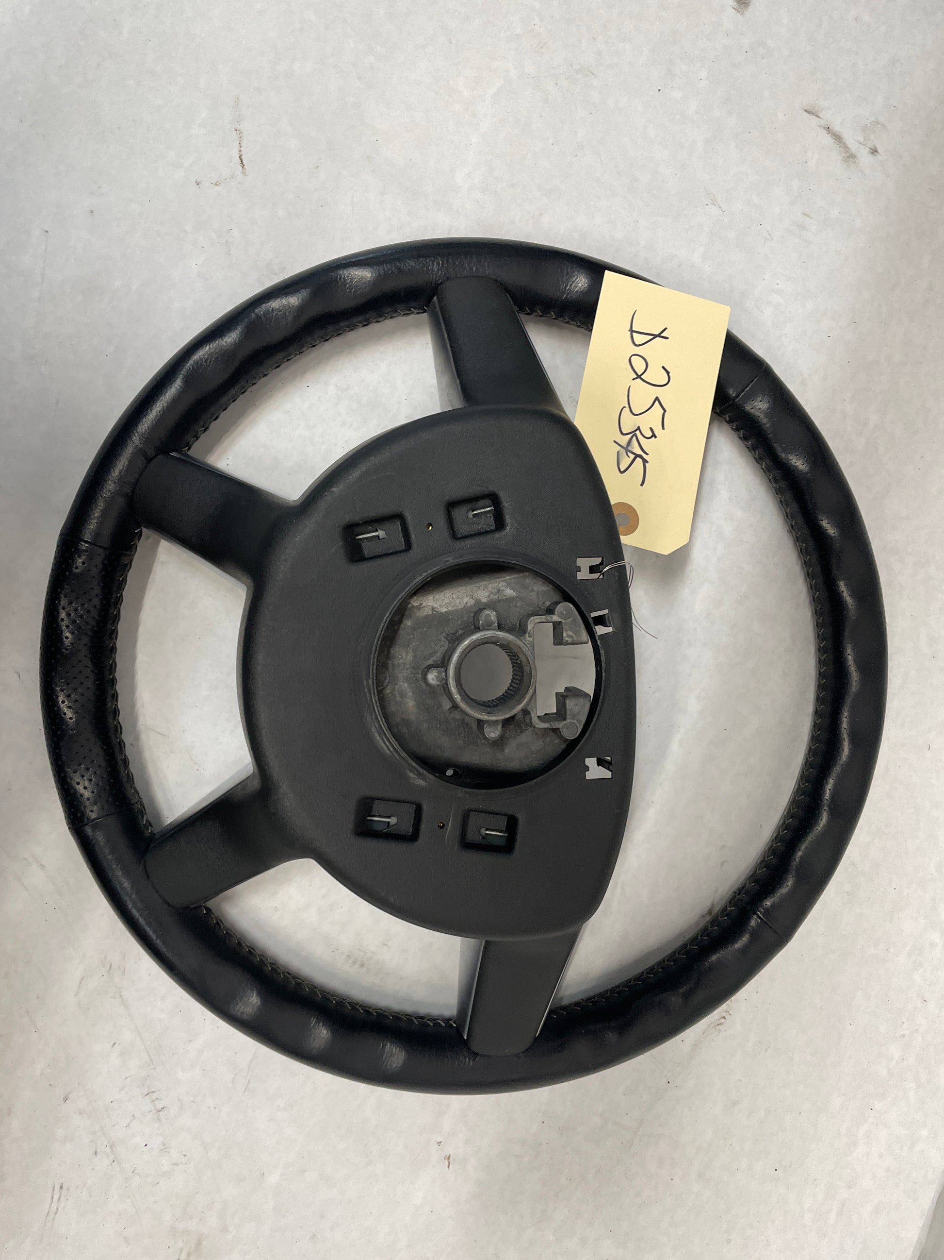 2006 Pontiac GTO Steering Wheel OEM - Day's Parts Yard