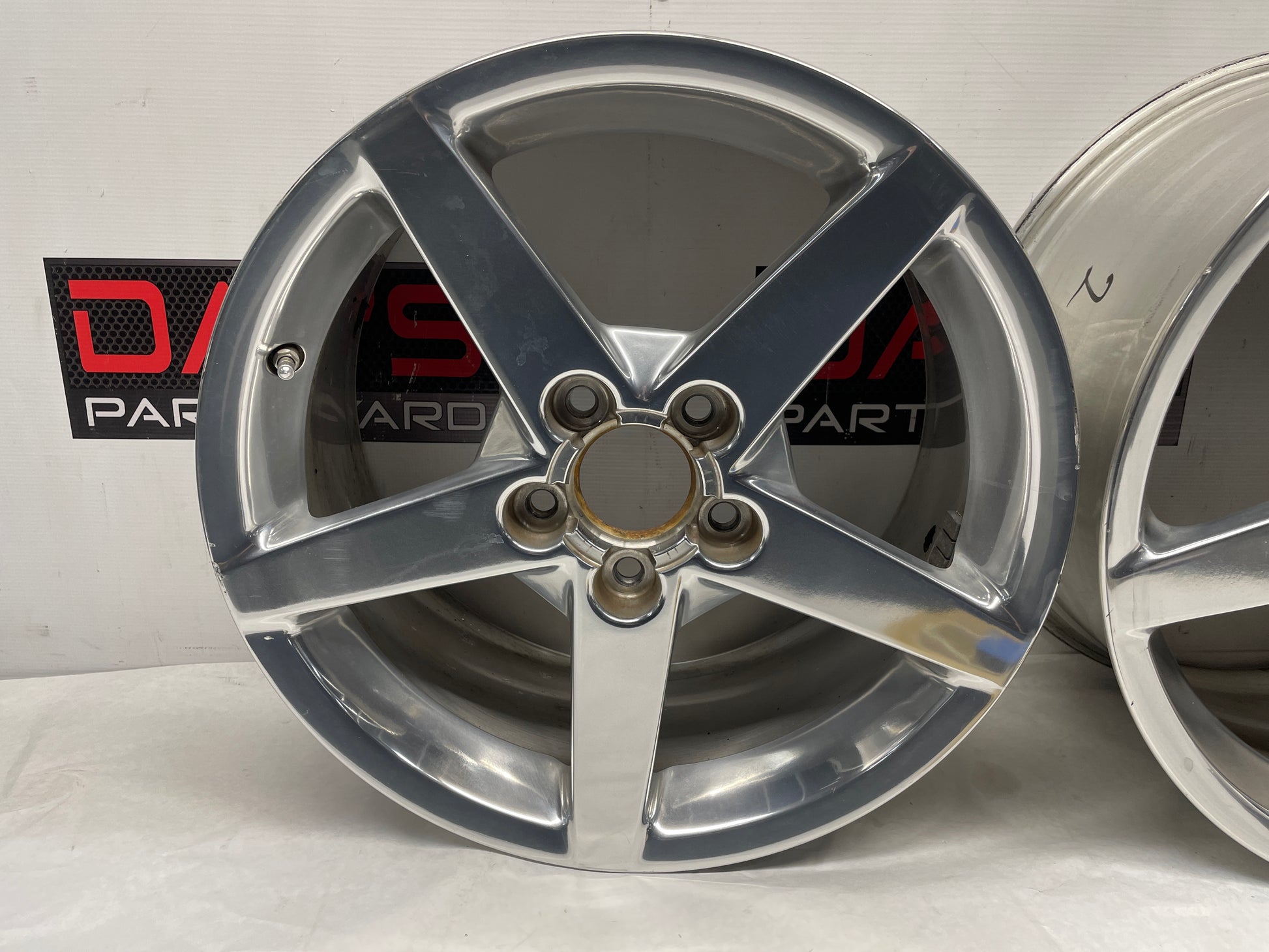2005 Chevy C6 Corvette Factory OEM Wheels w/ Center Caps 19X8.5 19X10 - Day's Parts Yard