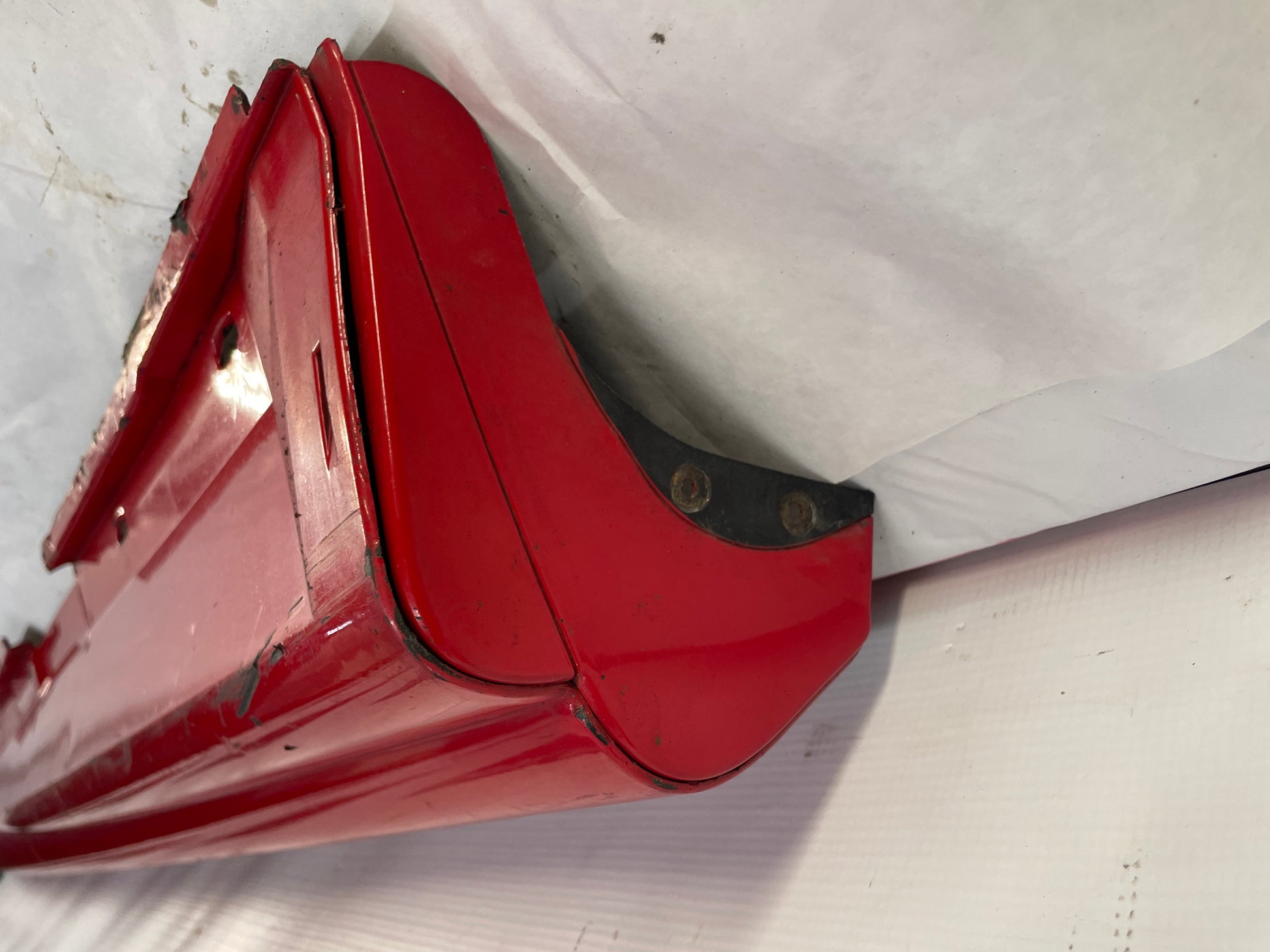 2005 Pontiac GTO RH Passenger Rocker Molding Side Skirt Panel Trim OEM - Day's Parts Yard