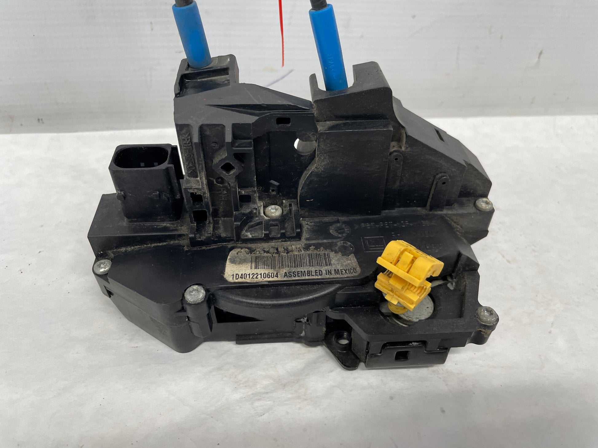 2009 Pontiac G8 GT RH Passenger Rear Door Lock Actuator OEM - Day's Parts Yard