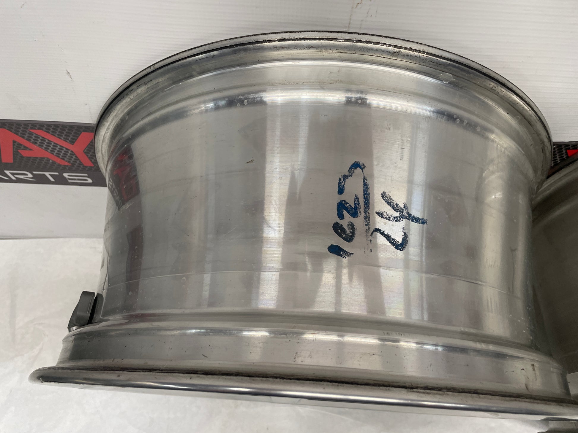 2005 Chevy C6 Corvette Factory OEM Wheels w/ Center Caps 19X8.5 19X10 - Day's Parts Yard