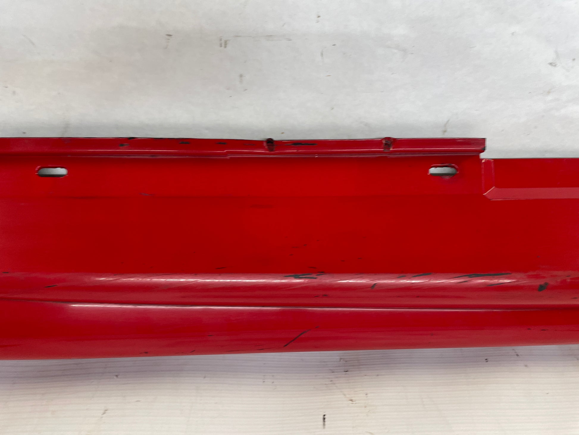 2005 Pontiac GTO RH Passenger Rocker Molding Side Skirt Panel Trim OEM - Day's Parts Yard