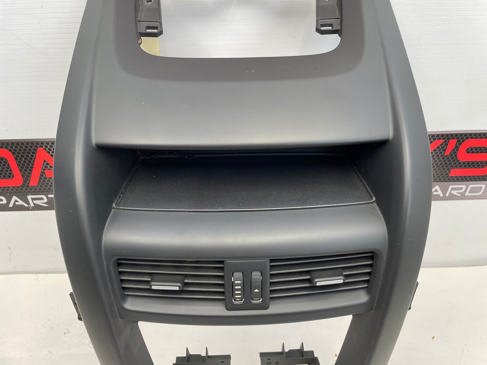2009 Pontiac G8 Dash Radio Bezel OEM - Day's Parts Yard