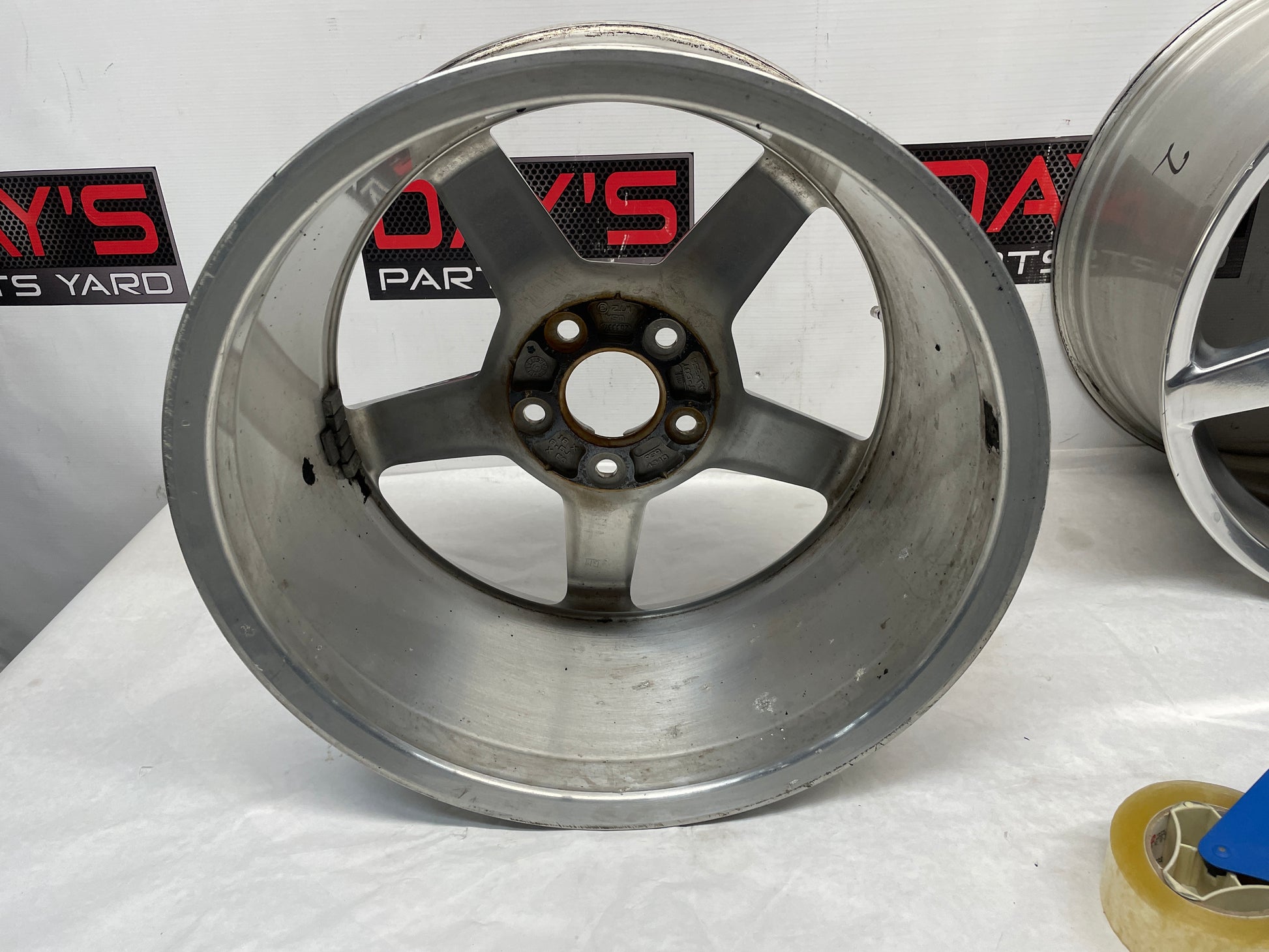 2005 Chevy C6 Corvette Factory OEM Wheels w/ Center Caps 19X8.5 19X10 - Day's Parts Yard