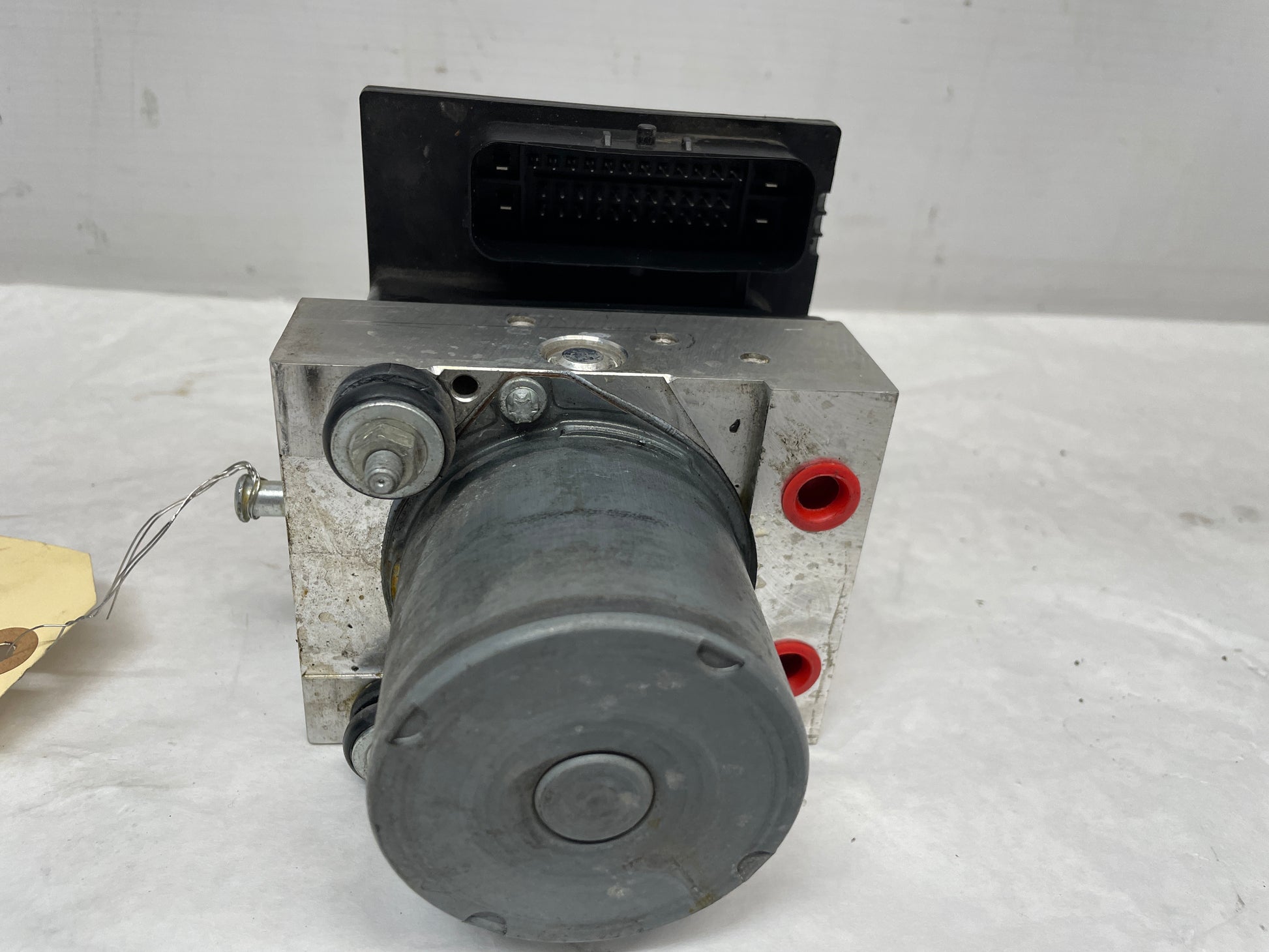 2011 Chevy C6 Corvette Grand Sport  ABS Anti Lock Brake Pump Module - Day's Parts Yard