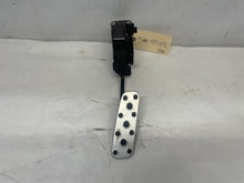 2006 Pontiac GTO Gas Pedal Accelerator OEM - Day's Parts Yard