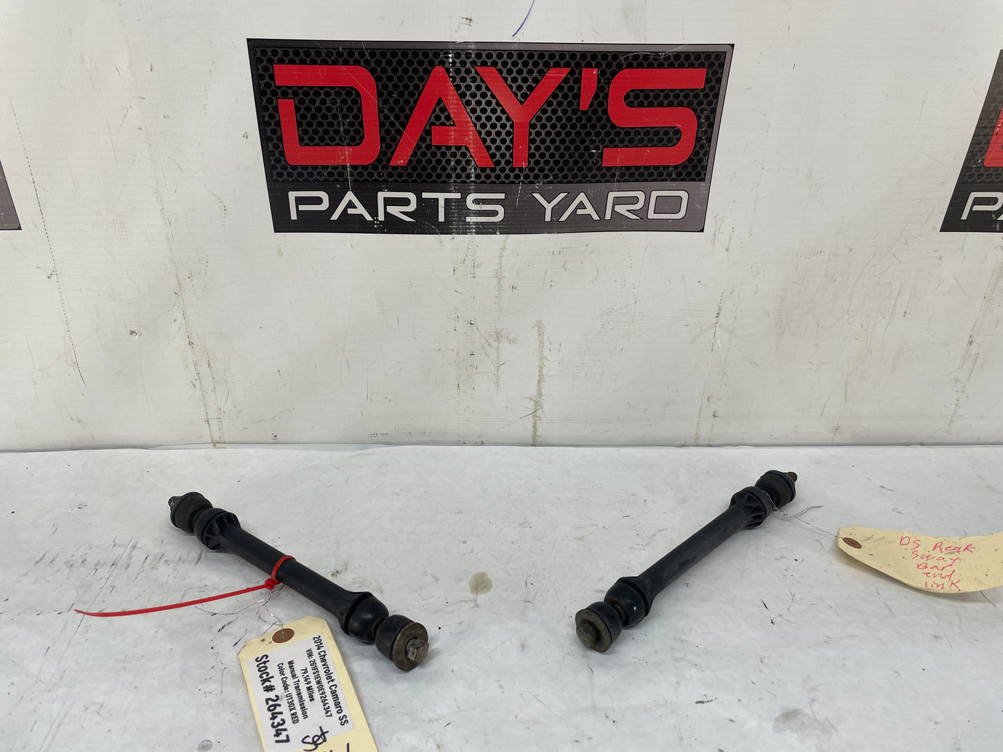 2014 Chevy Camaro SS  RH & LH Rear Stabilizer Sway Bar End Links OEM - Day's Parts Yard