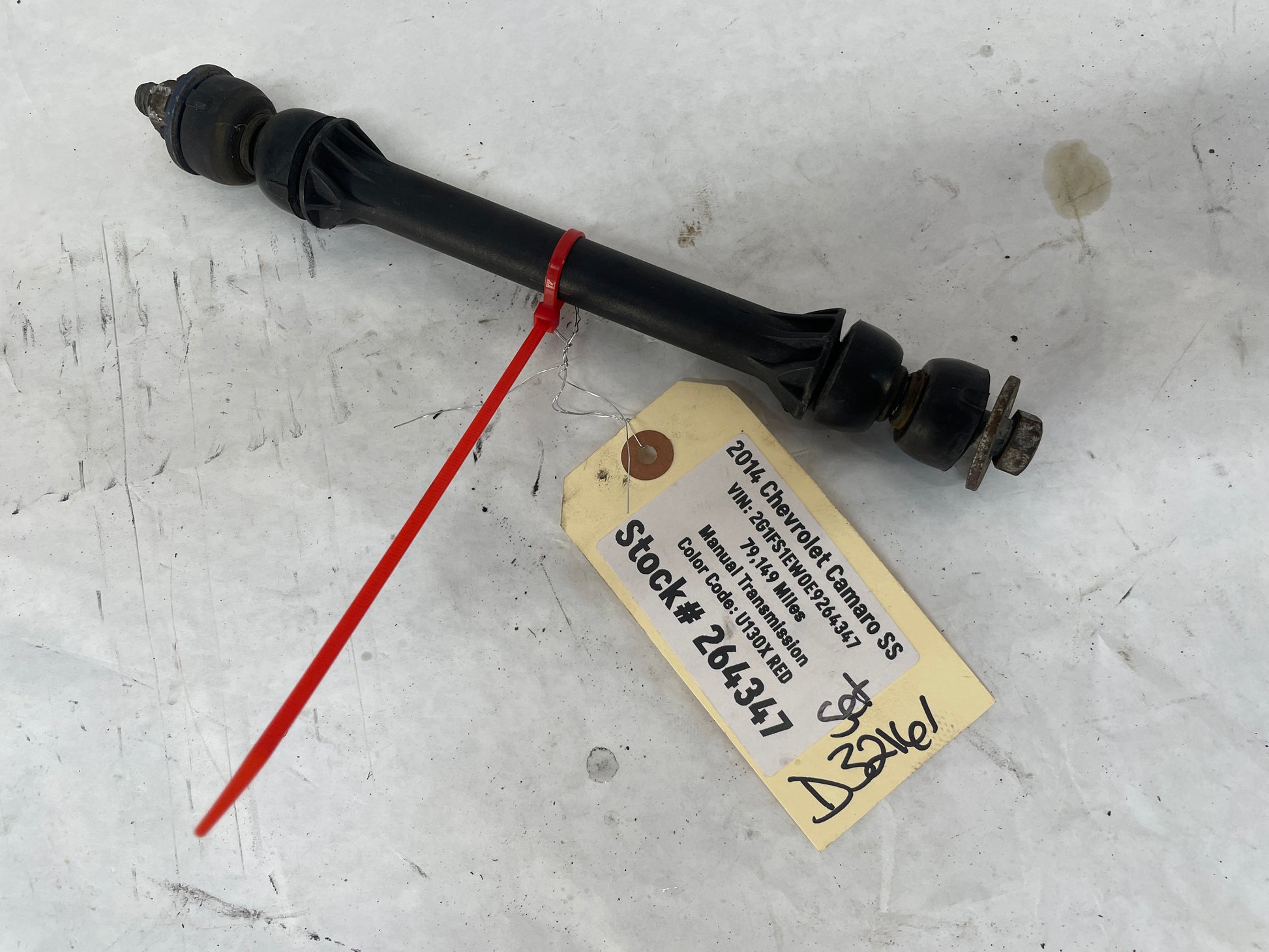 2014 Chevy Camaro SS  RH & LH Rear Stabilizer Sway Bar End Links OEM - Day's Parts Yard