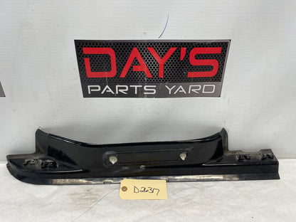 2009 Pontiac G8 GT LH Driver Rear Door Sill Kick Panel Scuff Plate OEM - Day's Parts Yard