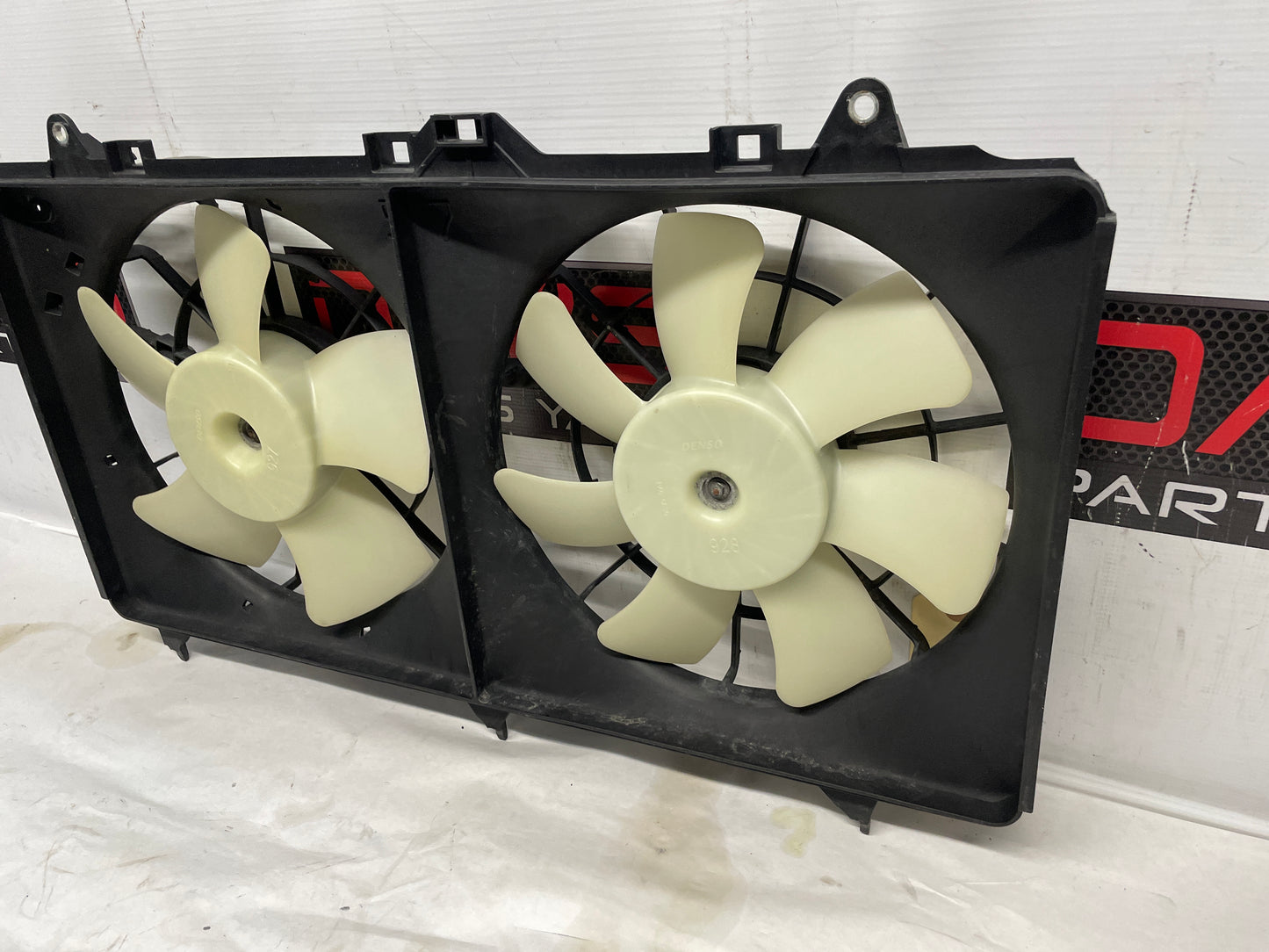 1998 Chevy Camaro Z28 Radiator Cooling Dual Fan Motor Assembly OEM - Day's Parts Yard