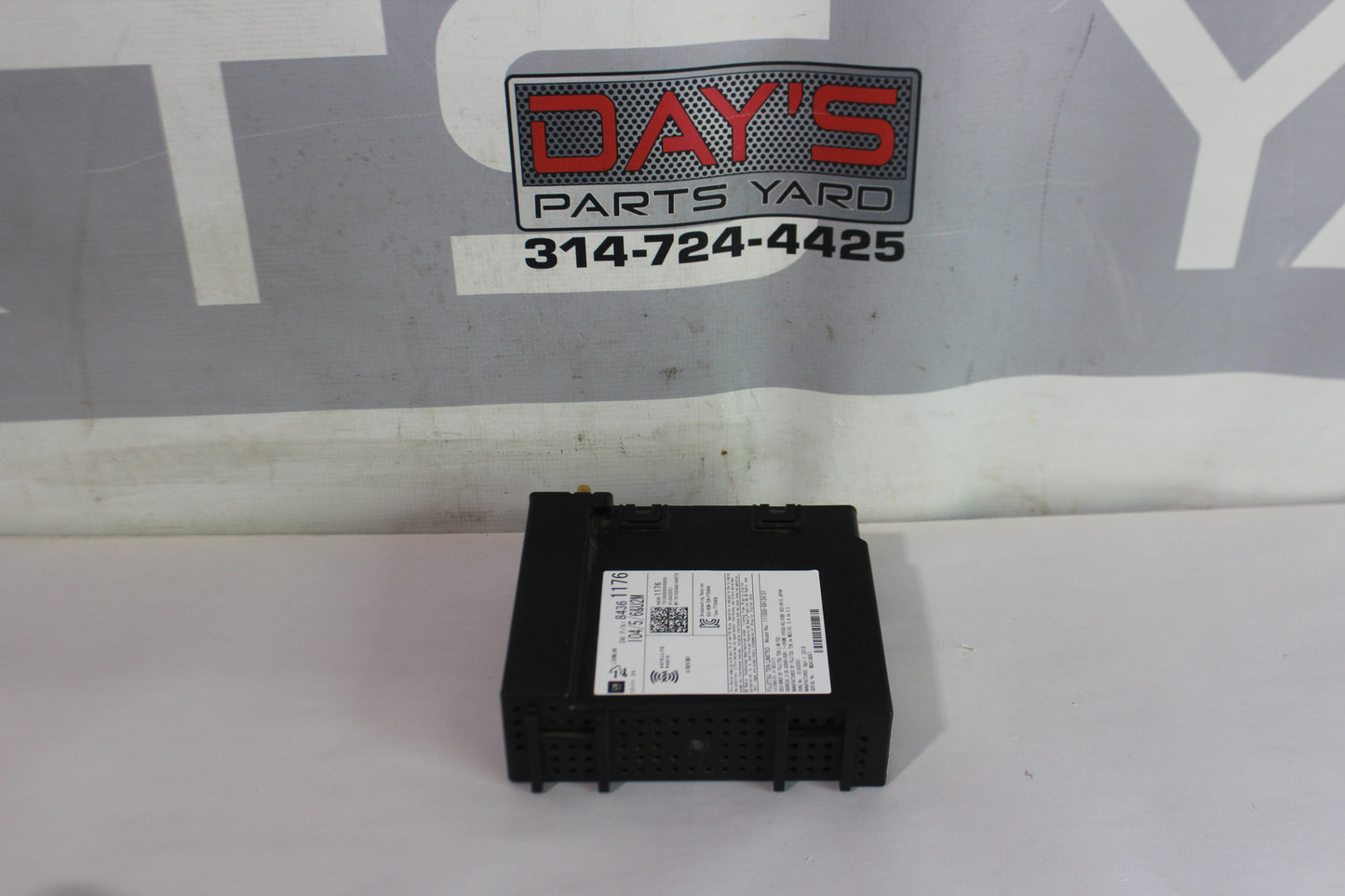 2018 GMC Sierra K2500 Denali Satellite Radio Receiver Module OEM