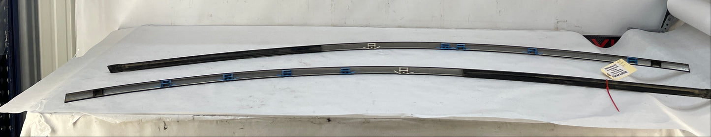 2005 Pontiac GTO RH & LH Roof Panel Joint Finish Trim Molding OEM