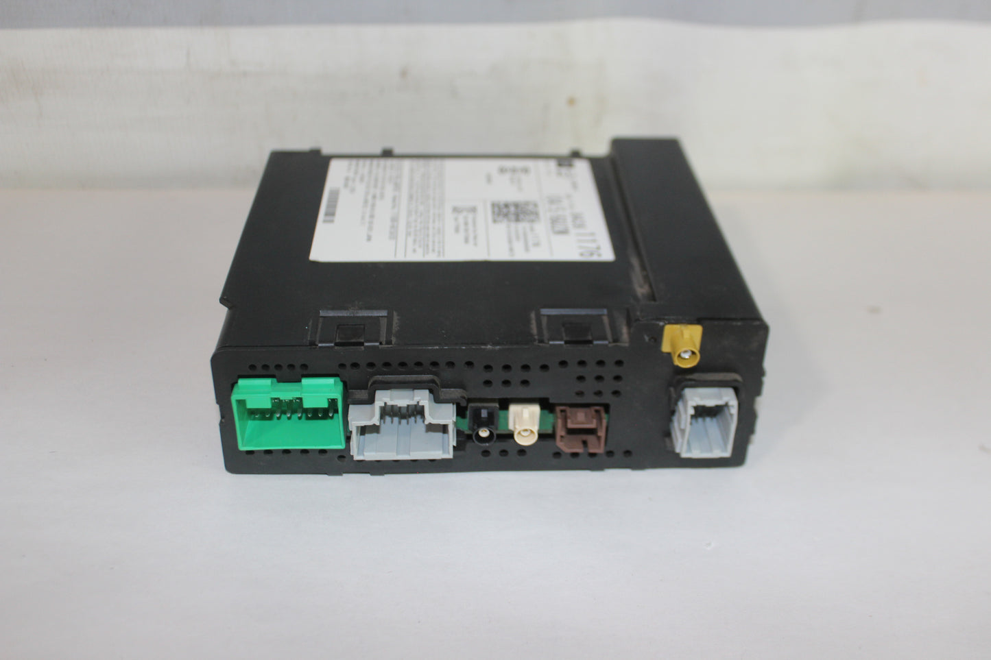 2018 GMC Sierra K2500 Denali Satellite Radio Receiver Module OEM