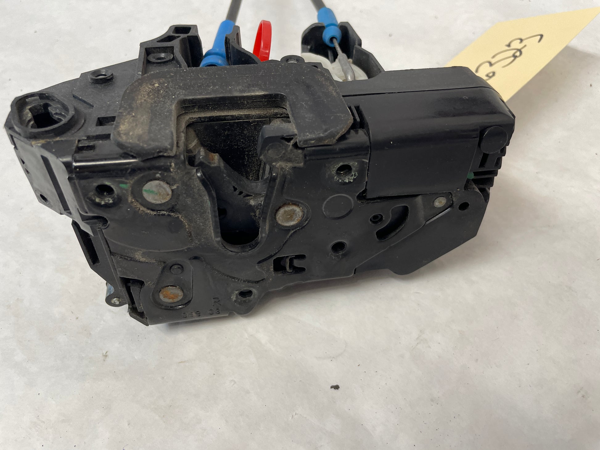 2009 Pontiac G8 GT RH Passenger Front Door Lock Actuator OEM - Day's Parts Yard