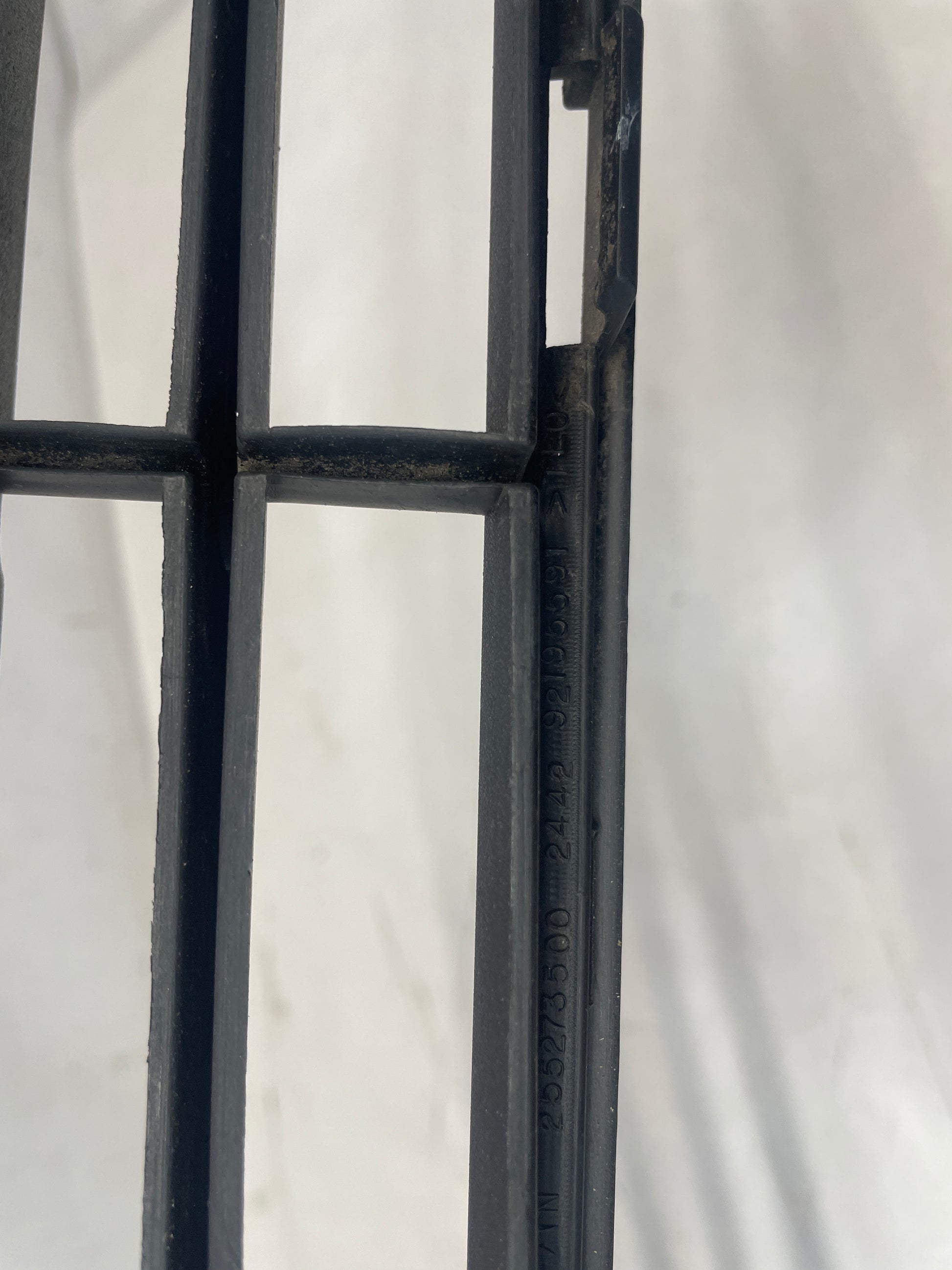 2010 Chevy Camaro SS Front Bumper Lower Grille OEM - Day's Parts Yard