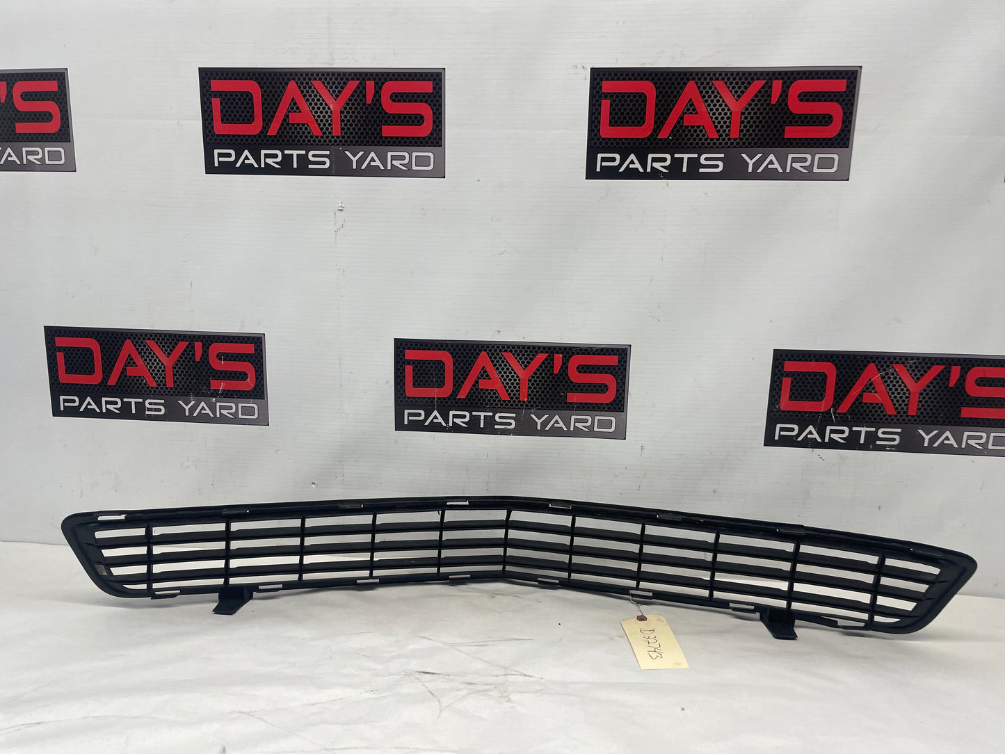 2010 Chevy Camaro SS Front Bumper Lower Grille OEM - Day's Parts Yard