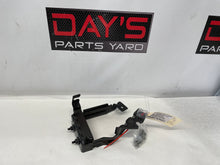 2016 Cadillac ATS-V Coupe RH Passenger Auxiliary Aux Charge Cooler Brackets OEM