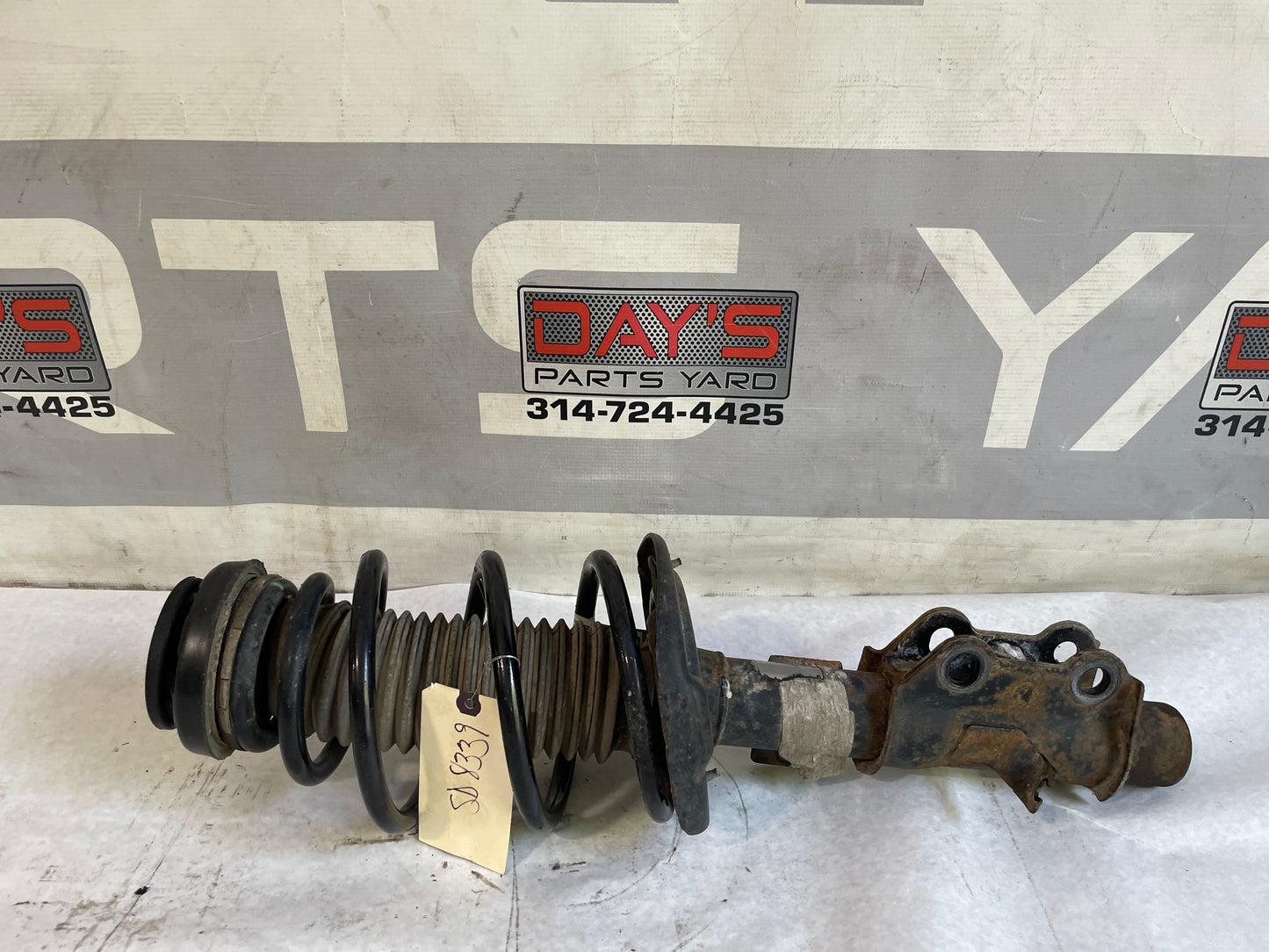 2013 Chevy Camaro SS Front LH Shock Strut Assembly Absorber OEM - Day's Parts Yard