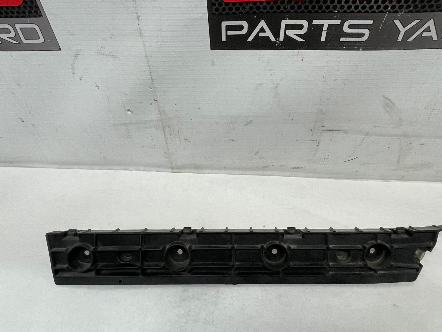 2018 Cadillac Escalade RH & LH Rear Bumper Brackets OEM