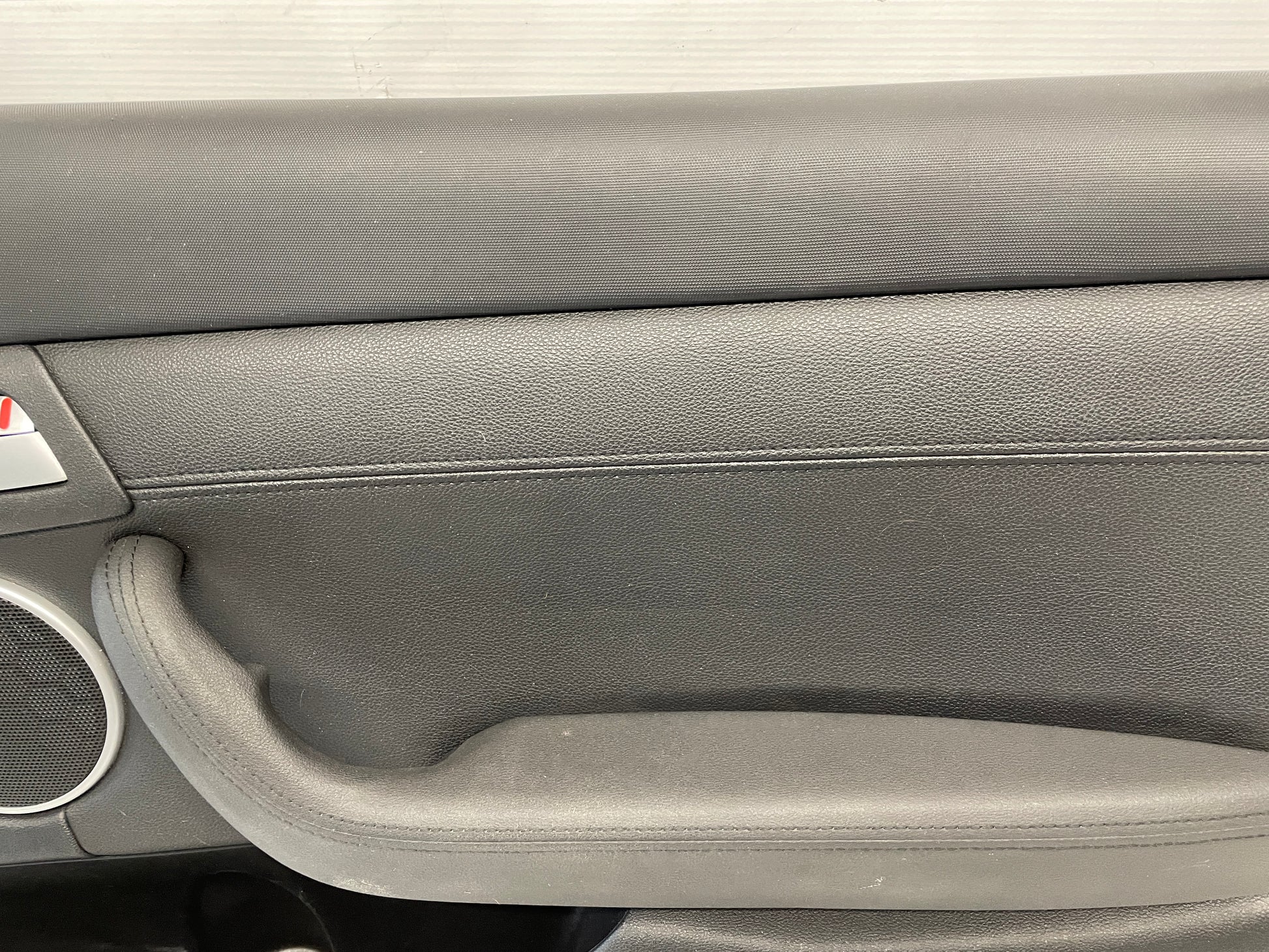 2009 Pontiac G8 GT RH Passenger Front Interior Door Panel Trim OEM - Day's Parts Yard