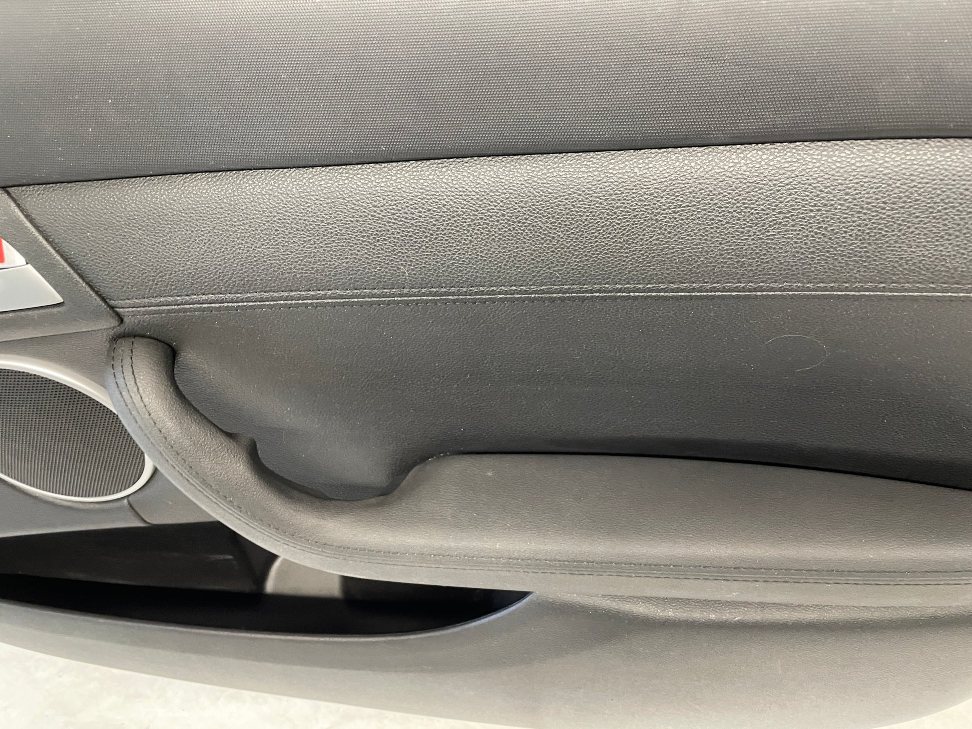2009 Pontiac G8 GT RH Passenger Front Interior Door Panel Trim OEM - Day's Parts Yard