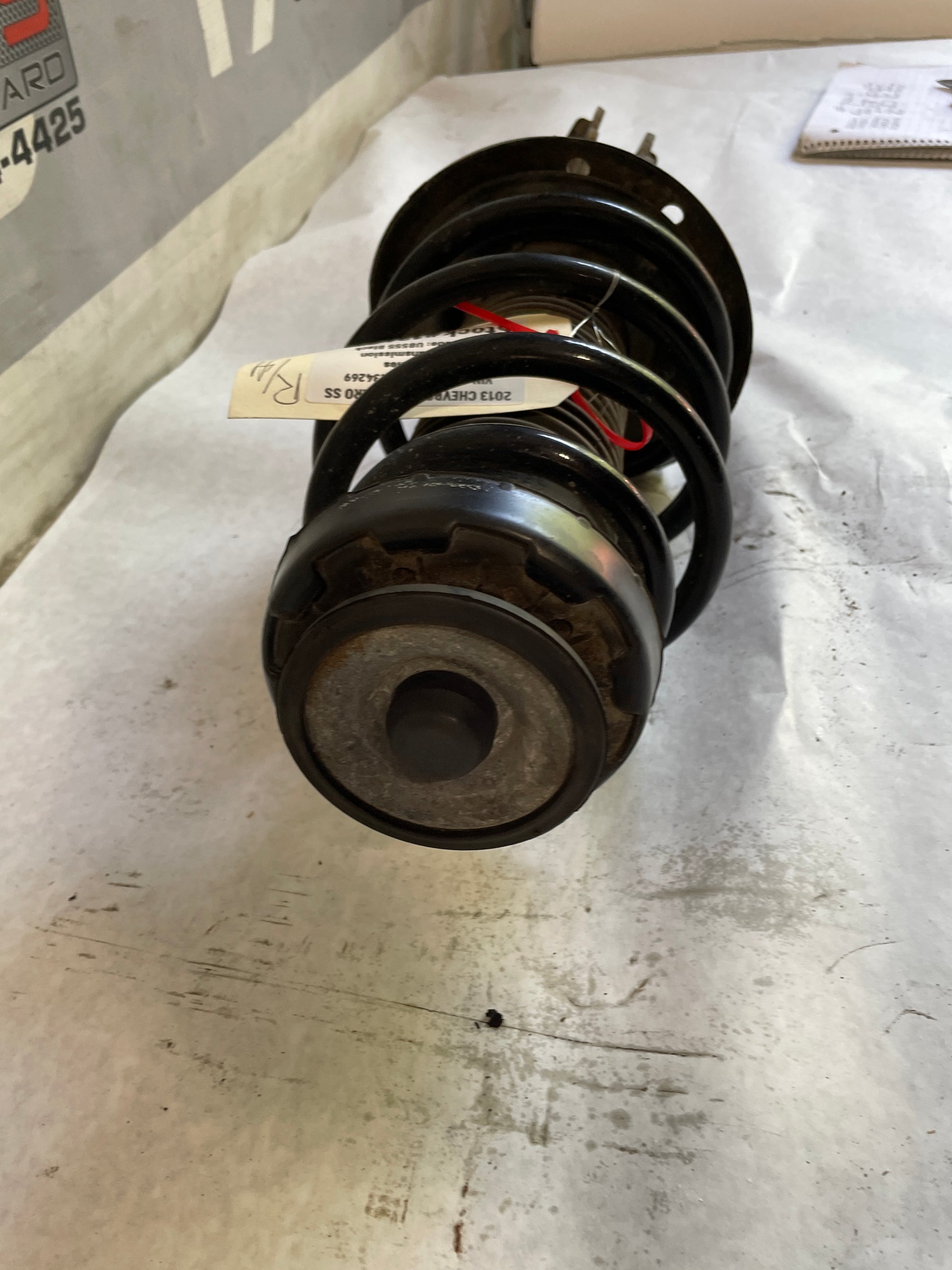 2013 Chevy Camaro SS Front RH Passenger Shock Strut Assembly Absorber OEM - Day's Parts Yard