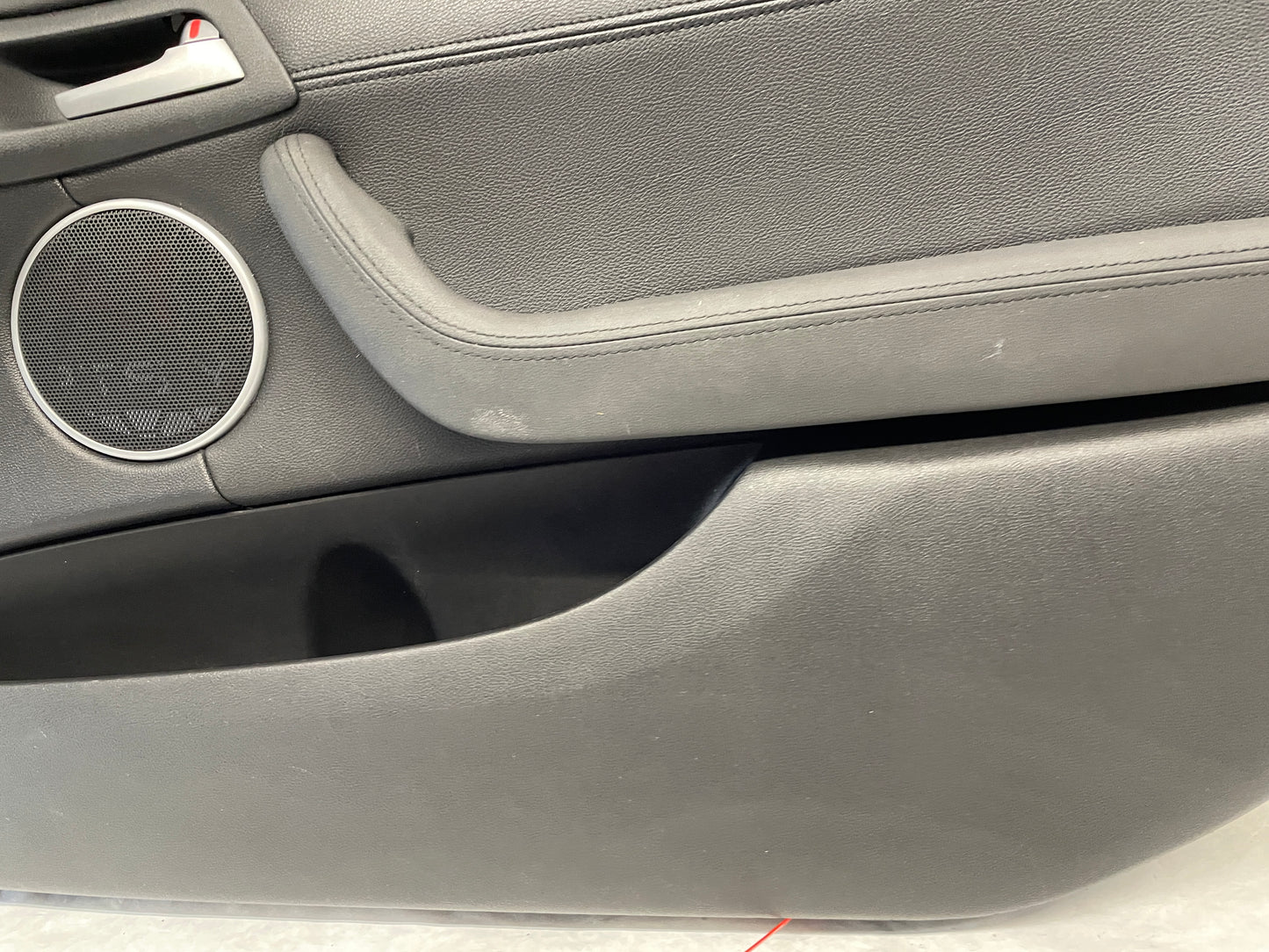2009 Pontiac G8 GT RH Passenger Front Interior Door Panel Trim OEM - Day's Parts Yard