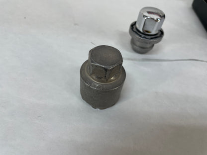 2025 Chevy Suburban Factory Wheel Lug Nut Lock Set OEM - Day's Parts Yard