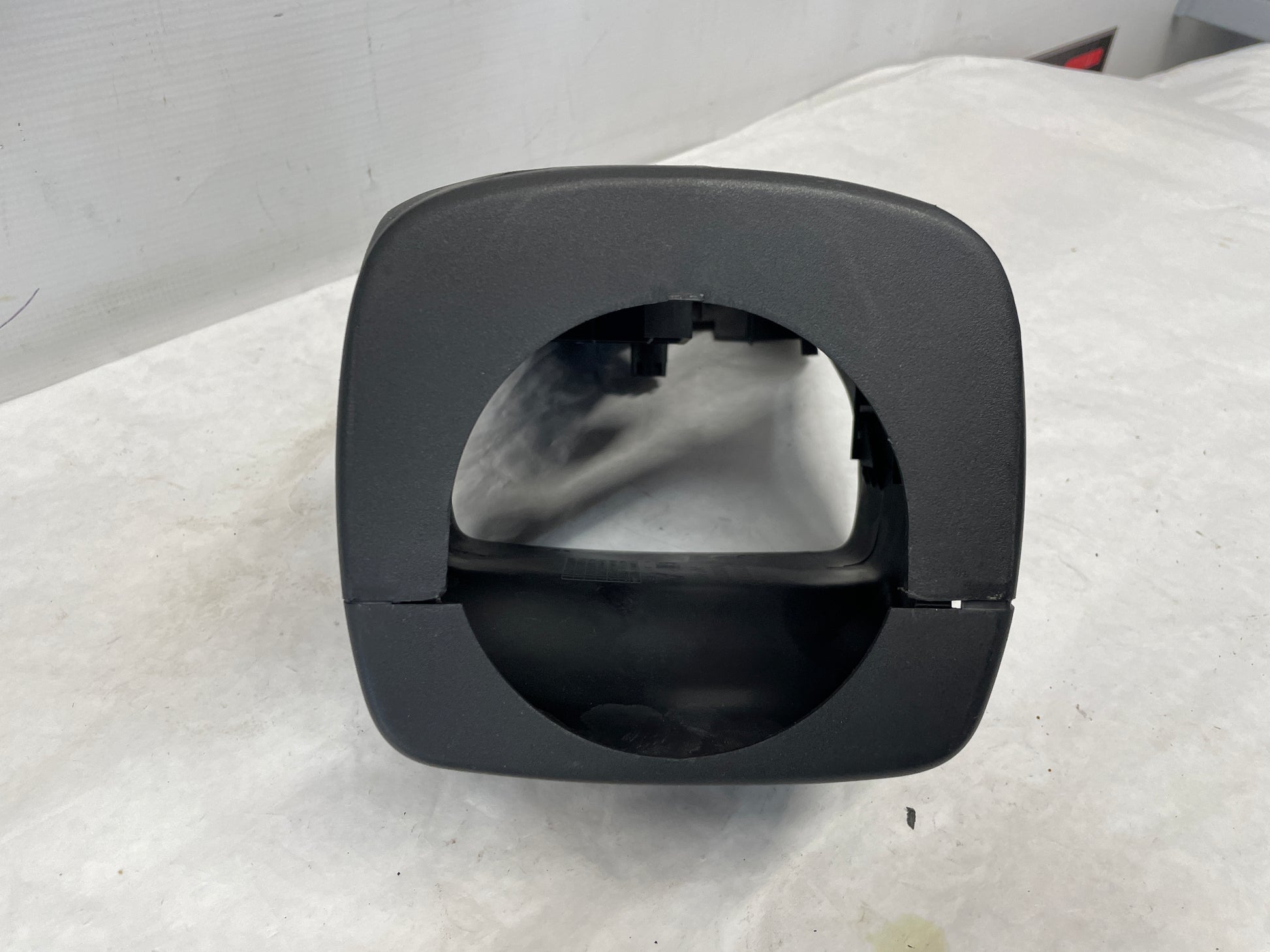 2009 Pontiac G8 GT Steering Column Calm Shell Shroud Cover Trim OEM - Day's Parts Yard