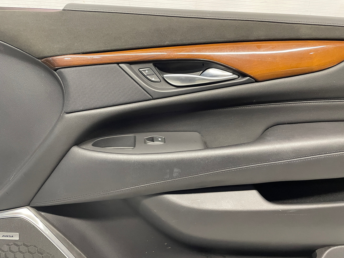 2018 Cadillac Escalade RH Passenger Front Interior Door Panel Trim OEM