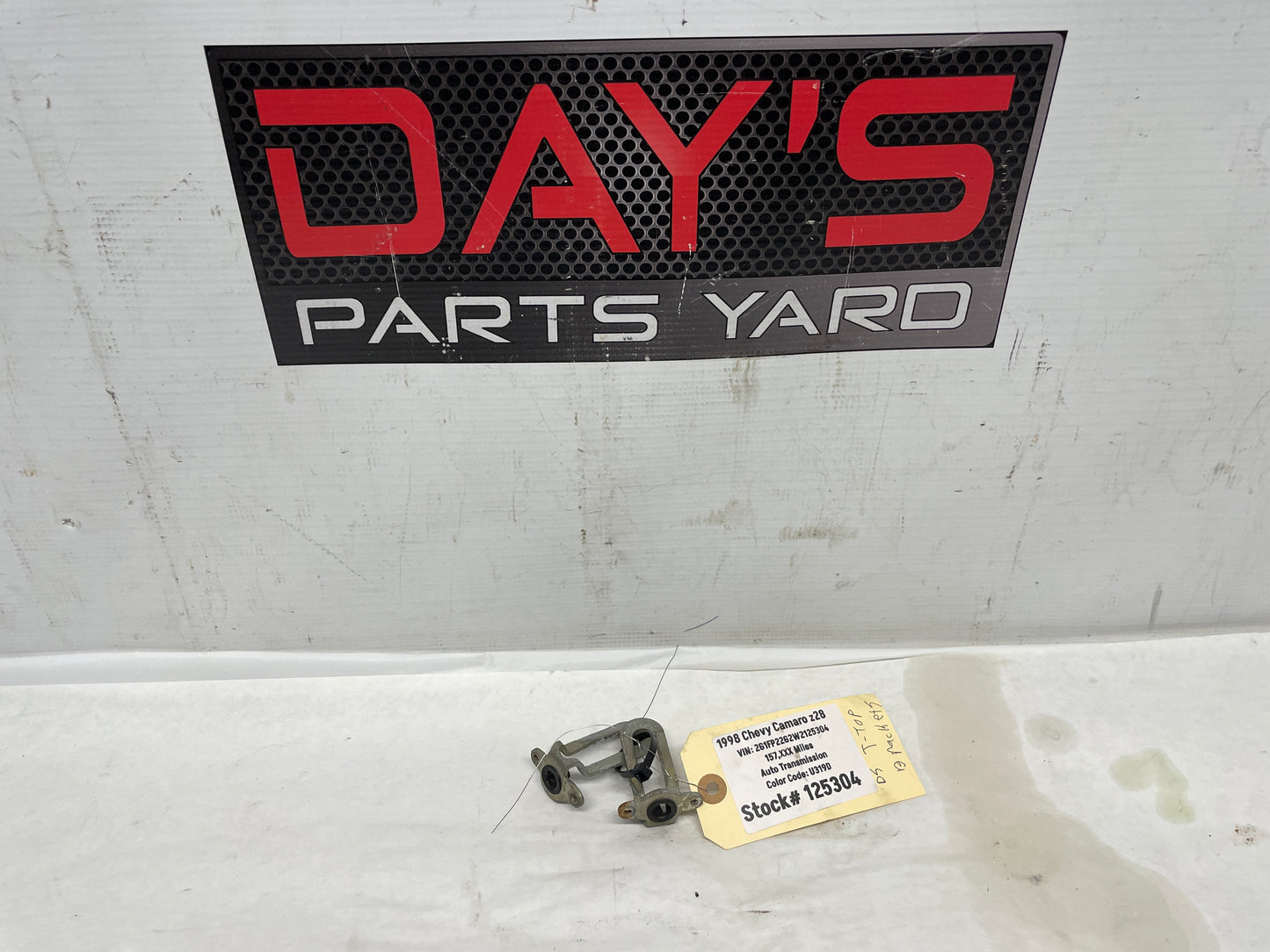 1998 Chevy Camaro Z28 LH Driver T-Top Bracket Retainer OEM - Day's Parts Yard
