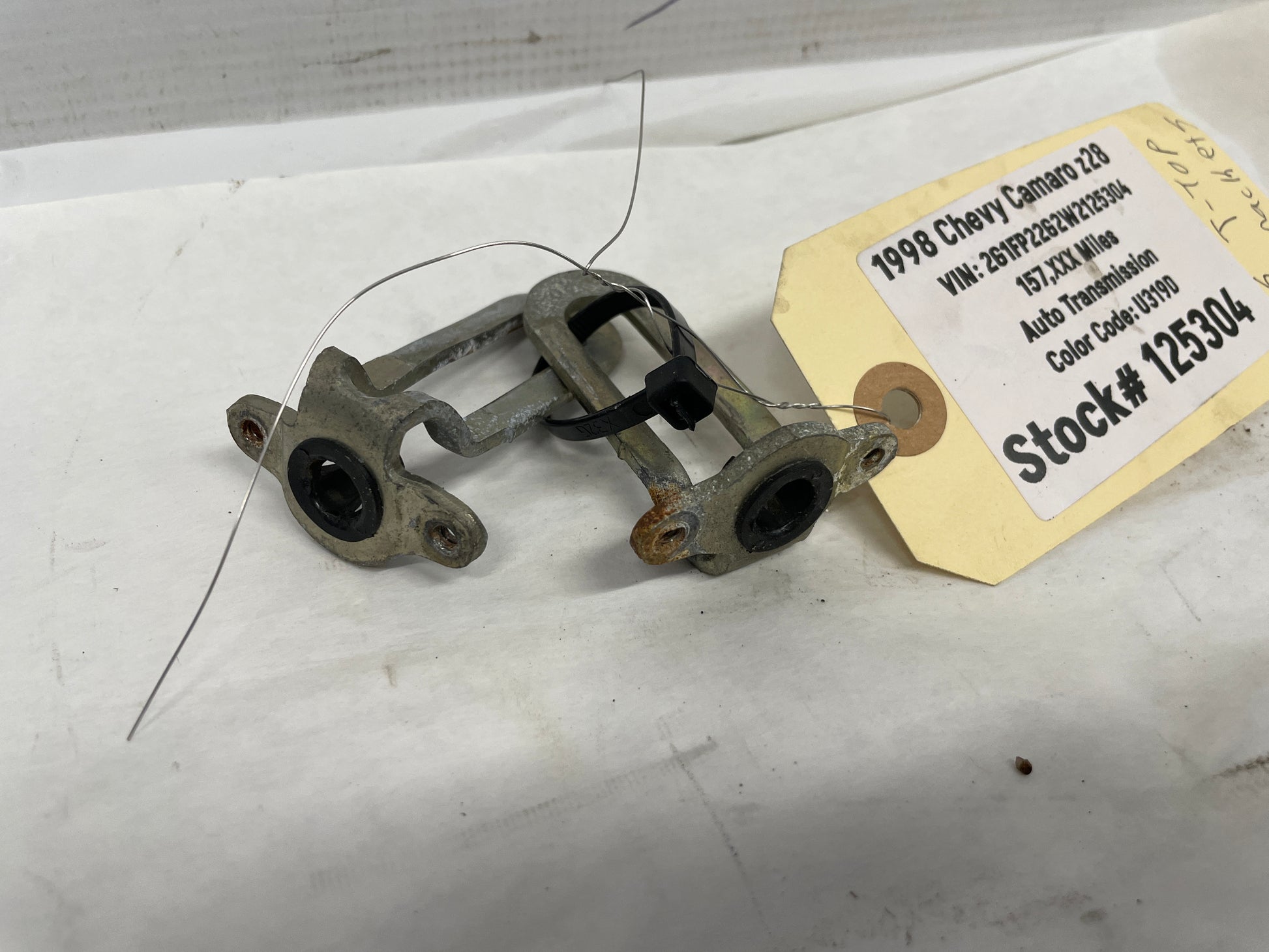 1998 Chevy Camaro Z28 LH Driver T-Top Bracket Retainer OEM - Day's Parts Yard