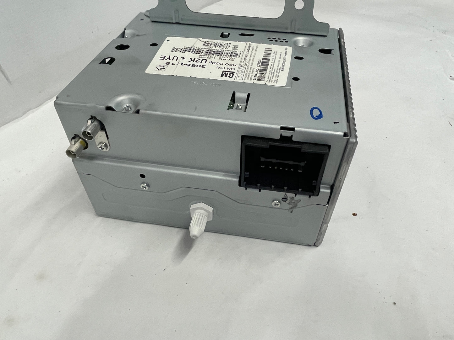 2010 Chevy Camaro SS Radio Stereo HVAC Control Unit Display w/ Receiver OEM - Day's Parts Yard