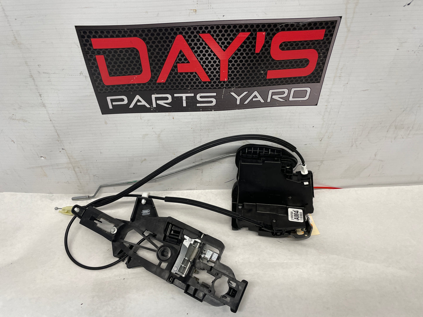 2018 Cadillac Escalade RH Passenger Front Door Lock Latch Actuator OEM