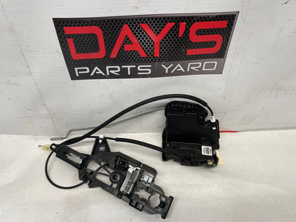 2018 Cadillac Escalade RH Passenger Front Door Lock Latch Actuator OEM