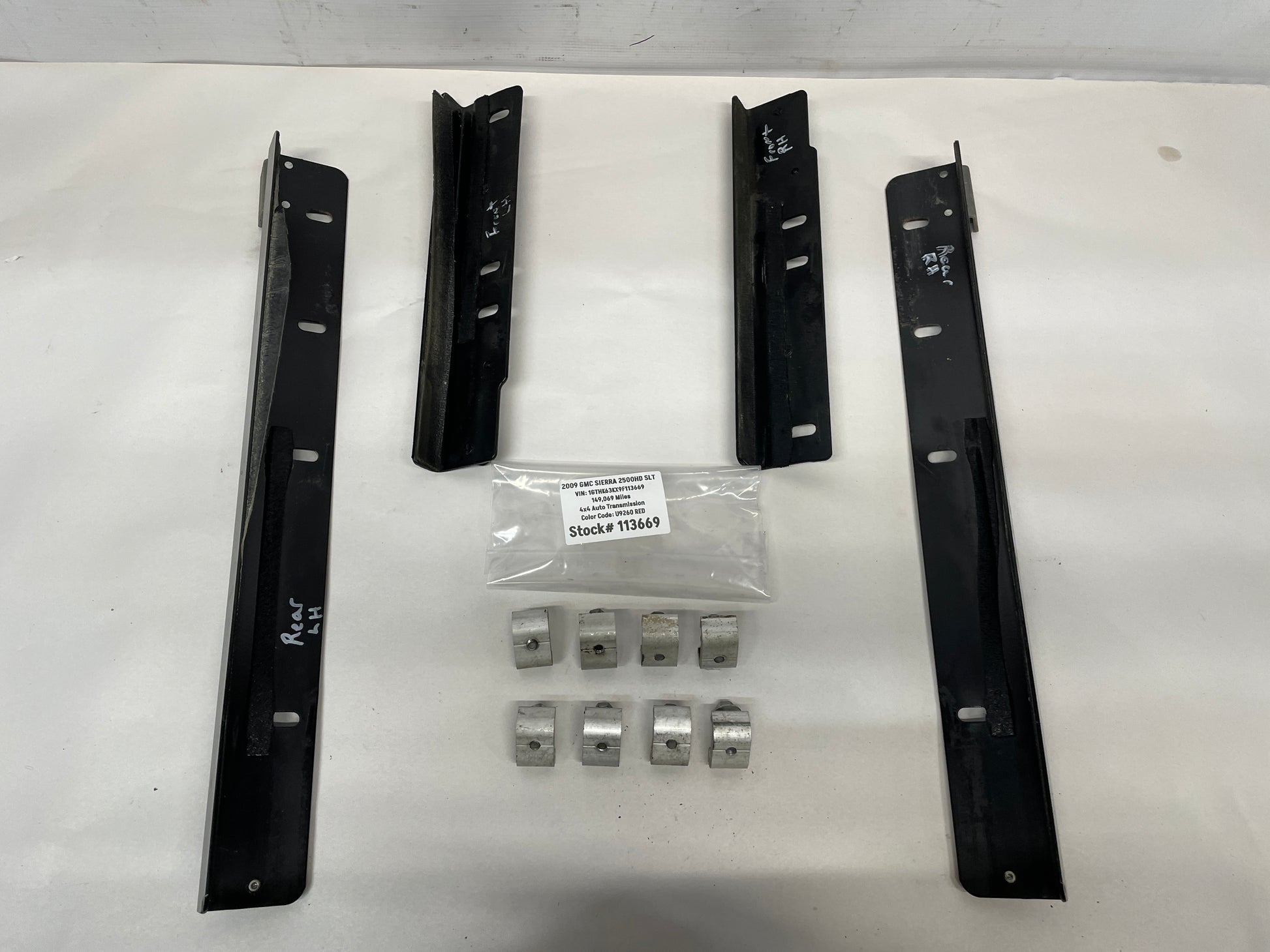 2009 GMC Sierra 2500HD SLT Tonneau Hard Cover w/ Hardware OEM LOCAL PICK UP - Day's Parts Yard