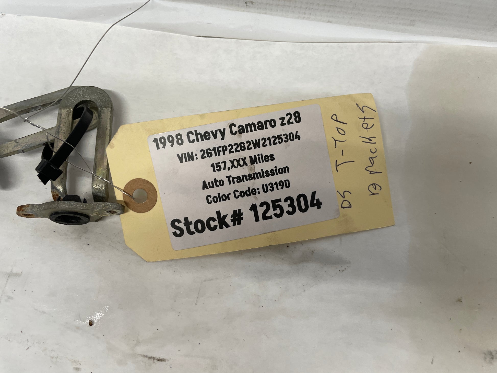 1998 Chevy Camaro Z28 LH Driver T-Top Bracket Retainer OEM - Day's Parts Yard