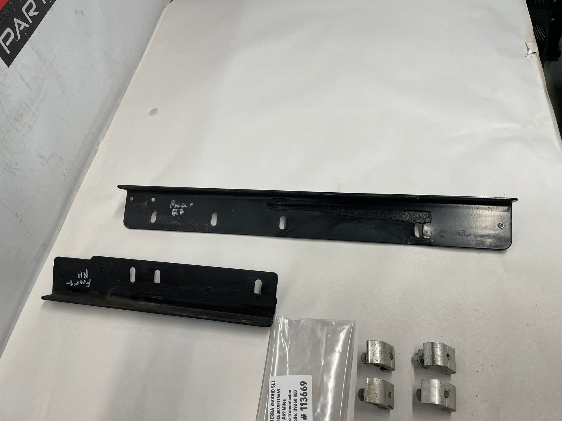 2009 GMC Sierra 2500HD SLT Tonneau Hard Cover w/ Hardware OEM LOCAL PICK UP - Day's Parts Yard