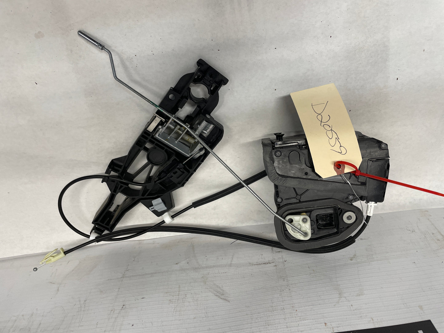 2018 Cadillac Escalade RH Passenger Front Door Lock Latch Actuator OEM