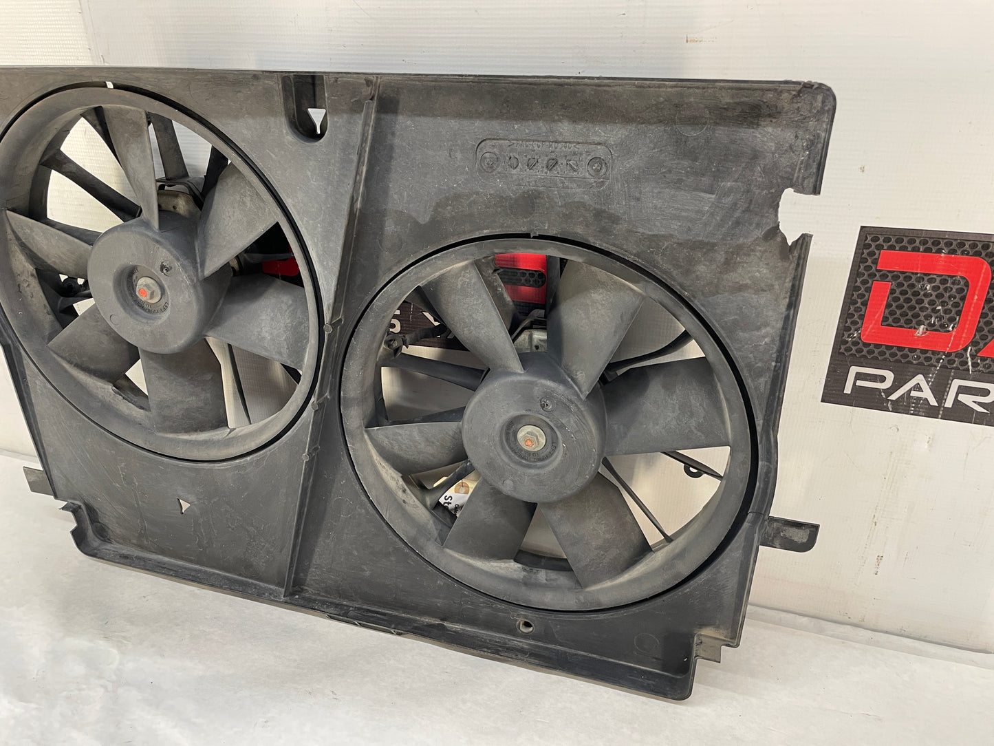 2004 Chevy C5 Corvette Radiator Electric Cooling Fans Assembly OEM - Day's Parts Yard