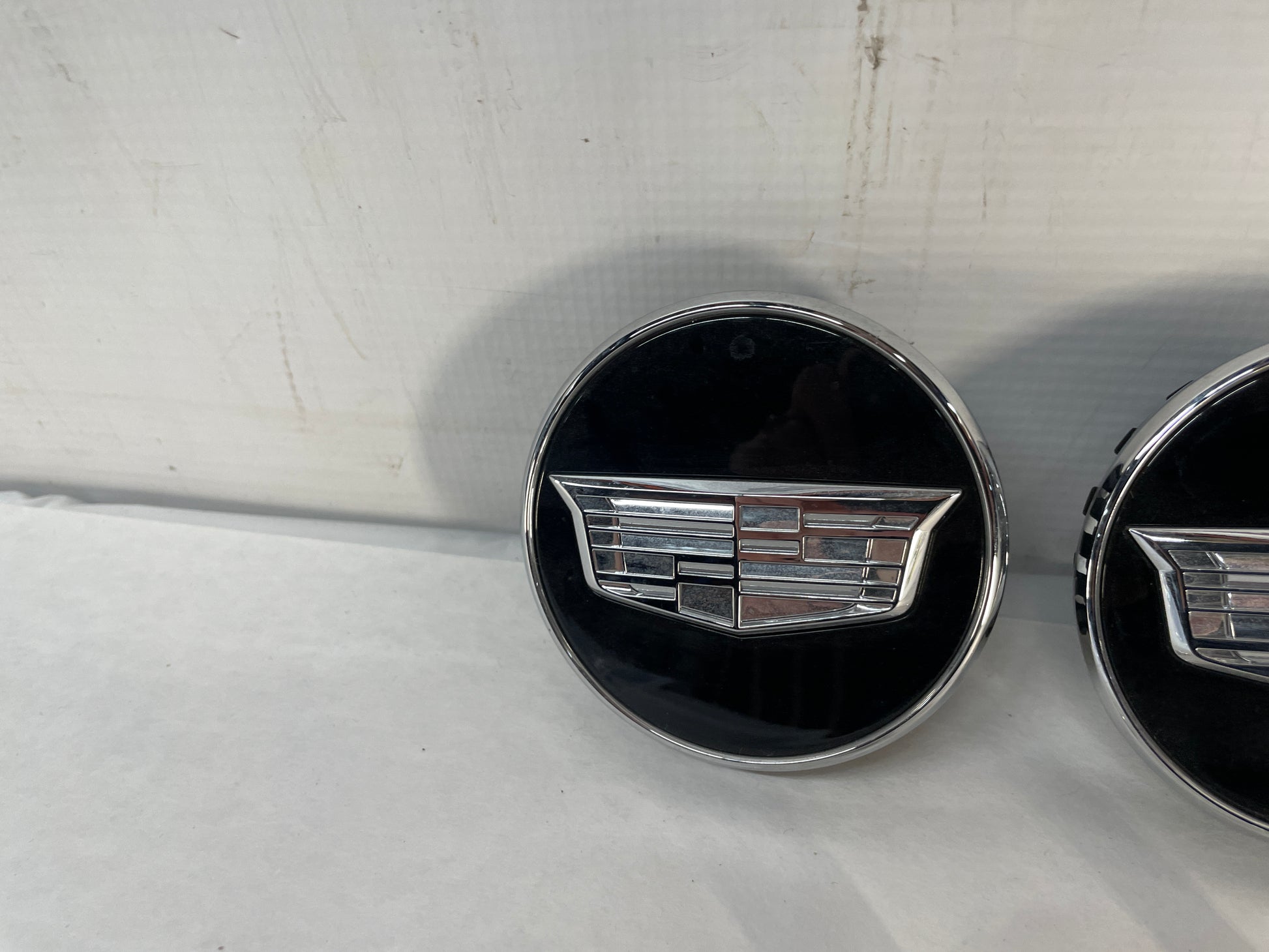 2025 Cadillac Escalade Center Caps OEM - Day's Parts Yard
