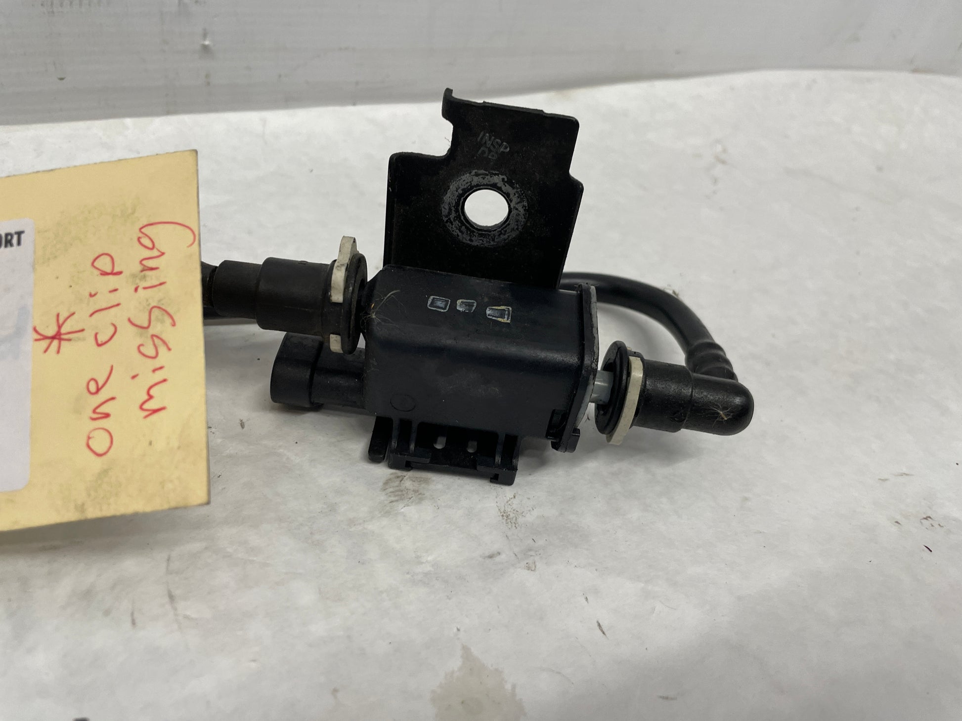 2011 Chevy C6 Corvette Grand Sport Fuel Purge Valve And Vacuum Lines OEM GM - Day's Parts Yard