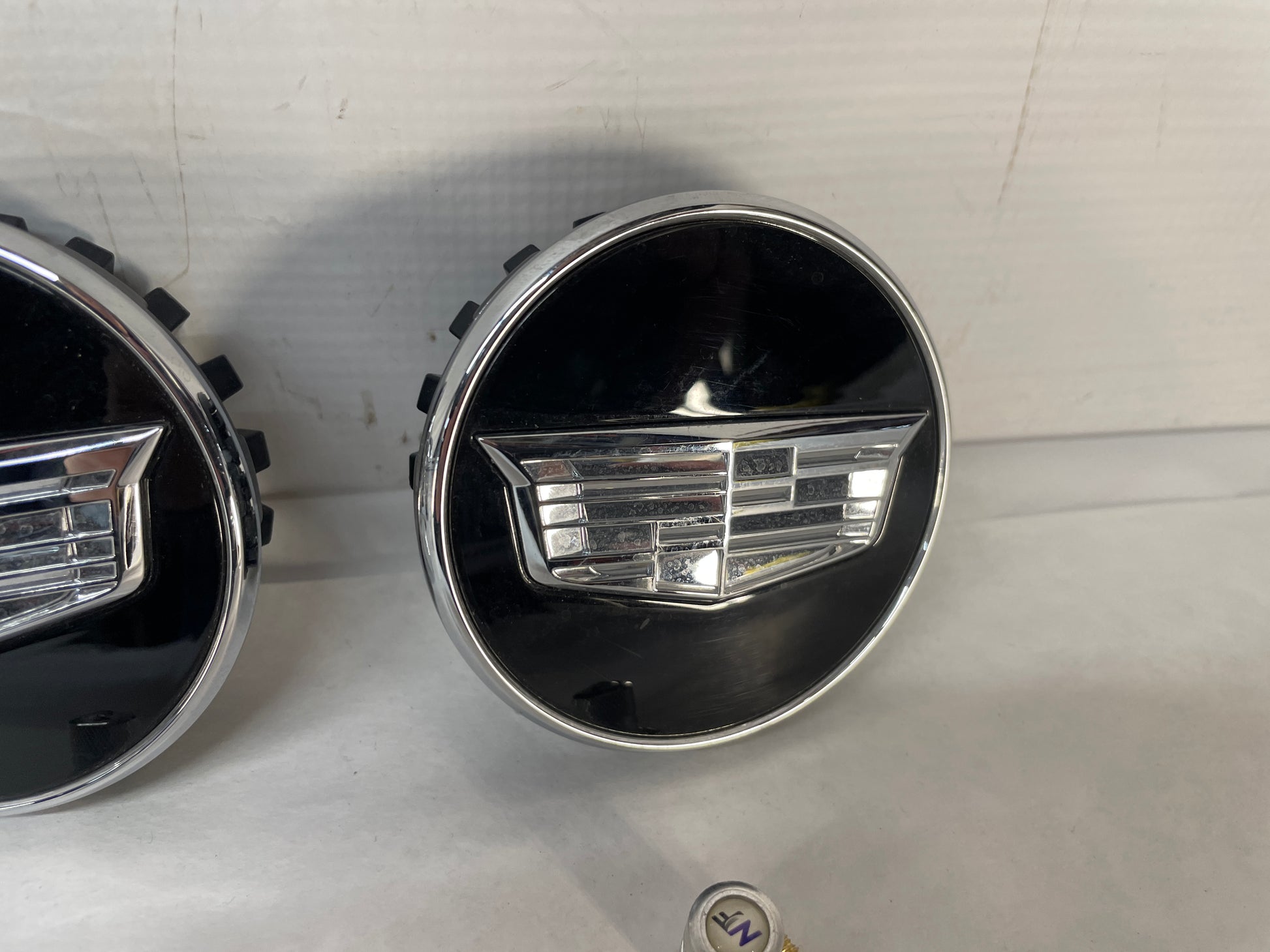 2025 Cadillac Escalade Center Caps OEM - Day's Parts Yard