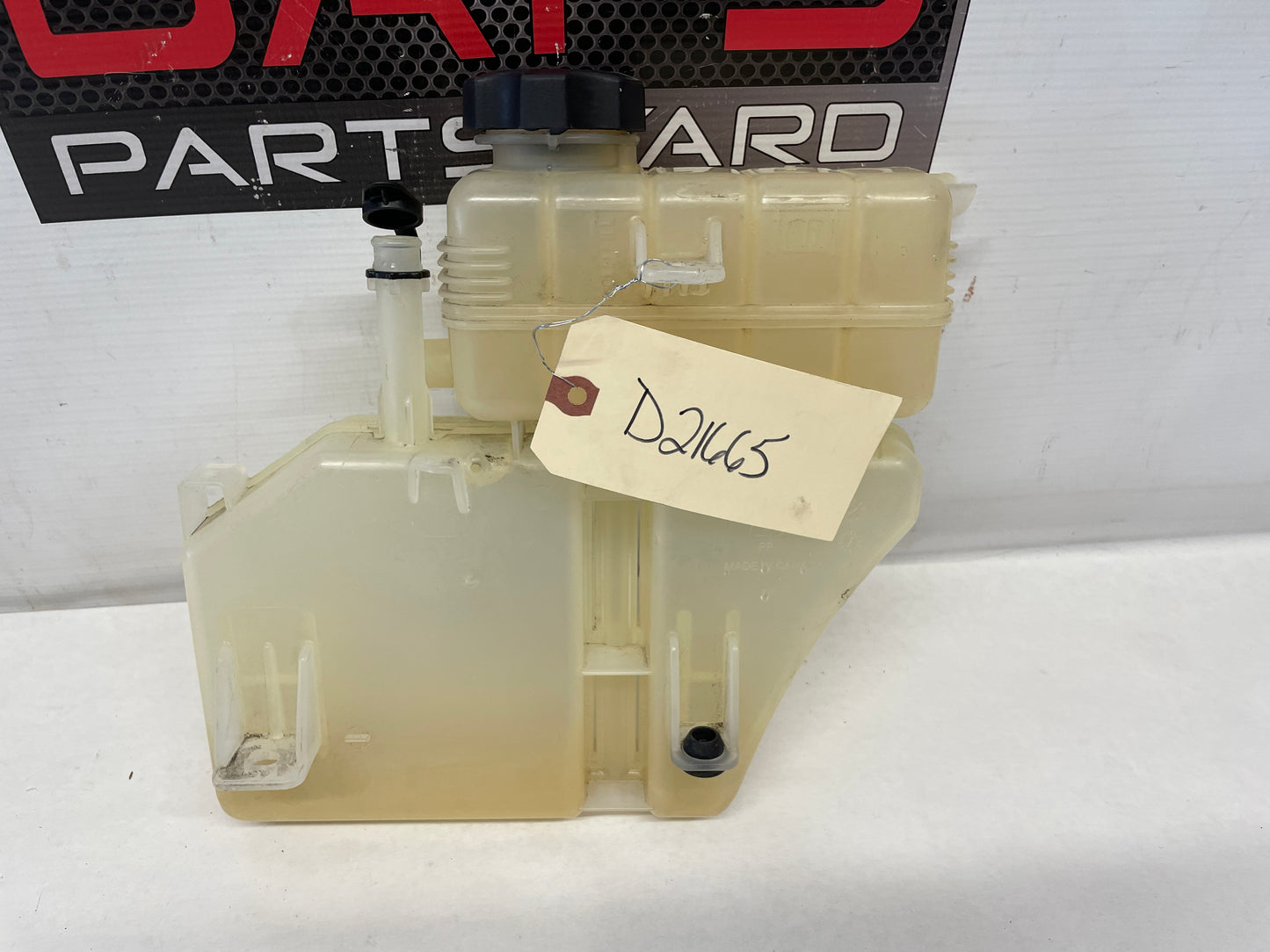 2016 Cadillac ATS-V Engine Coolant Radiator Surge Recovery Reservoir Tank OEM