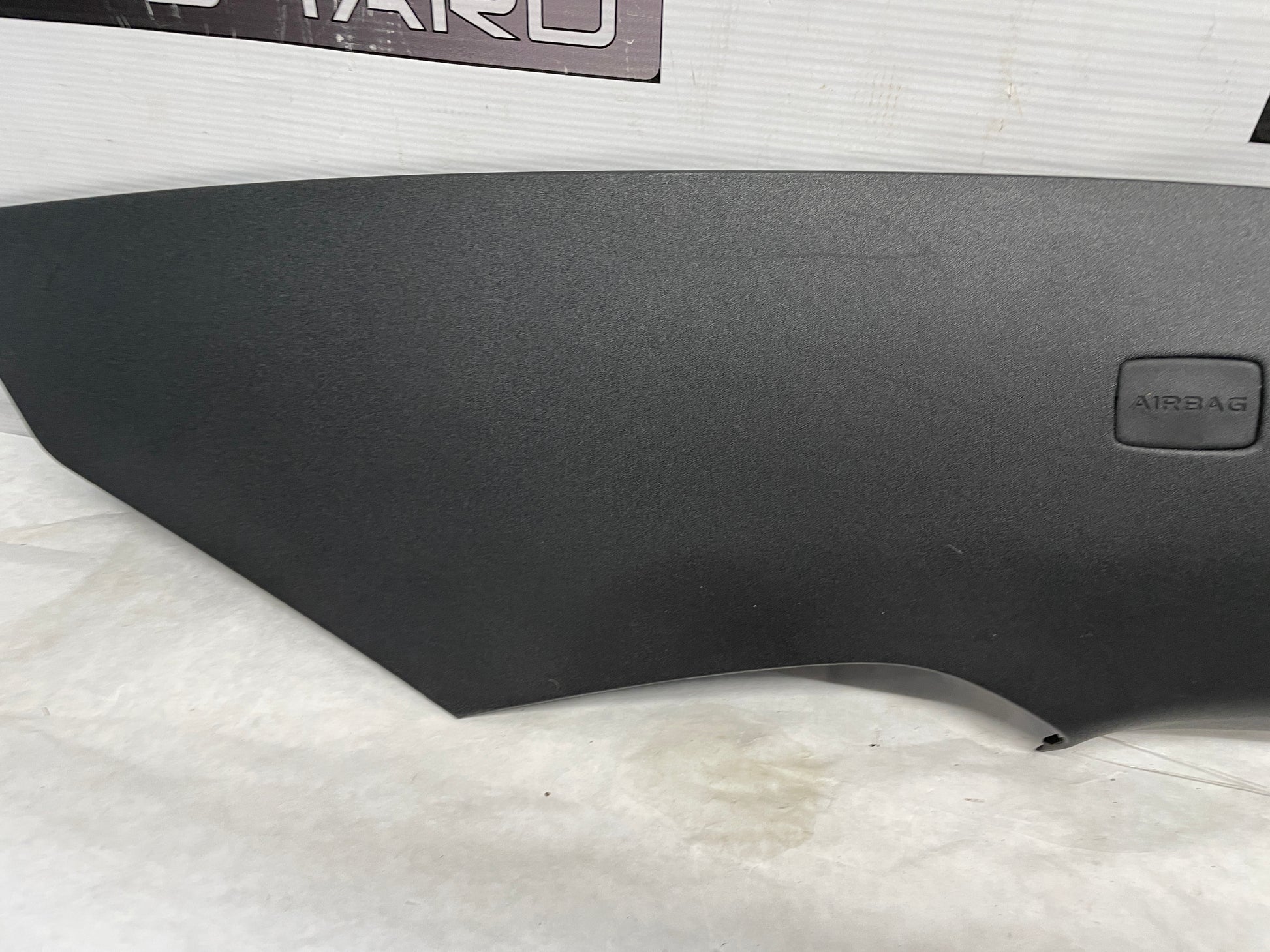 2009 Pontiac G8 GT RH & LH Rear C Pillar Cover Panel OEM - Day's Parts Yard