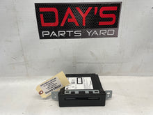 2018 Cadillac Escalade Radio Stereo CD Player Radio Receiver OEM - Day's Parts Yard